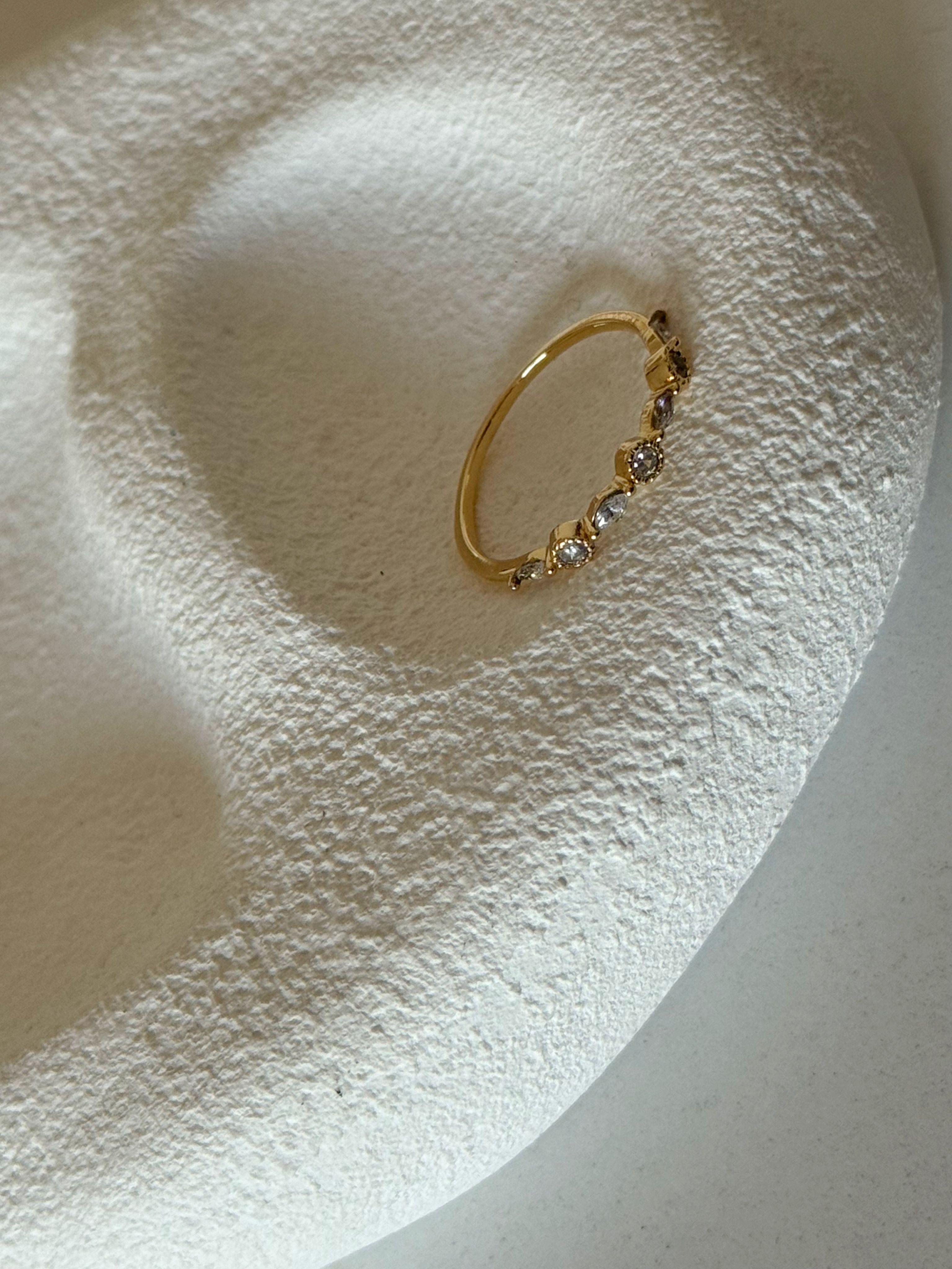 Taşlı Gold Eklem Yüzüğü