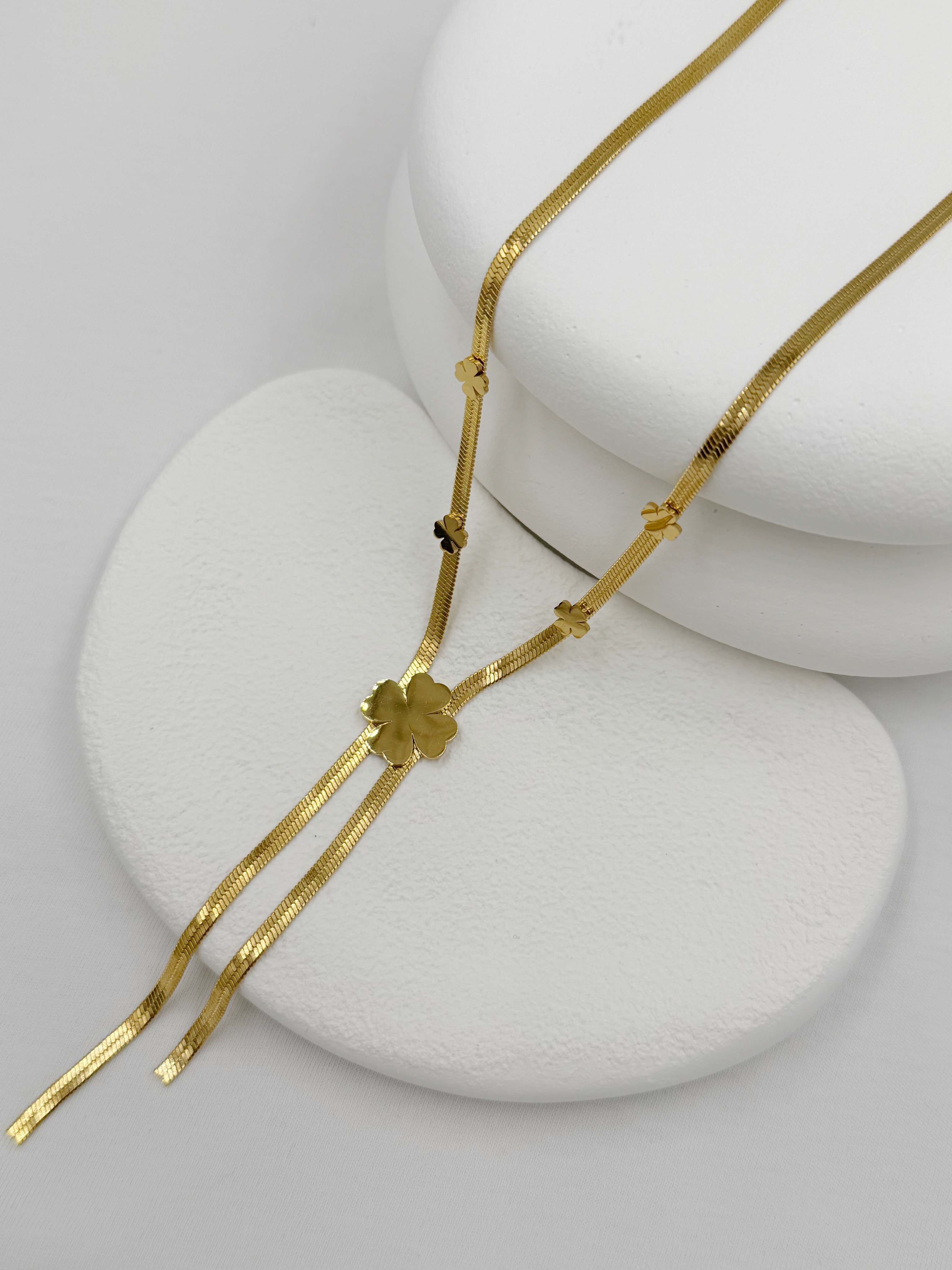 Yonca Figürlü Uzun Çelik Kolye/40+5cm Kolye Ucu:8cm