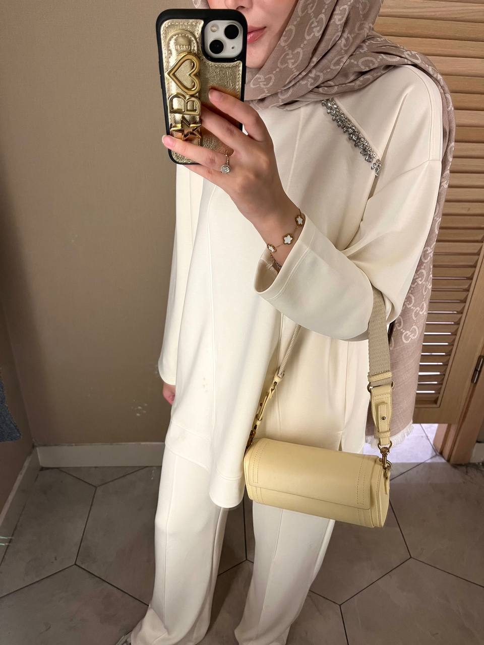 Taş Detaylı Ekru Eşofman Takım 