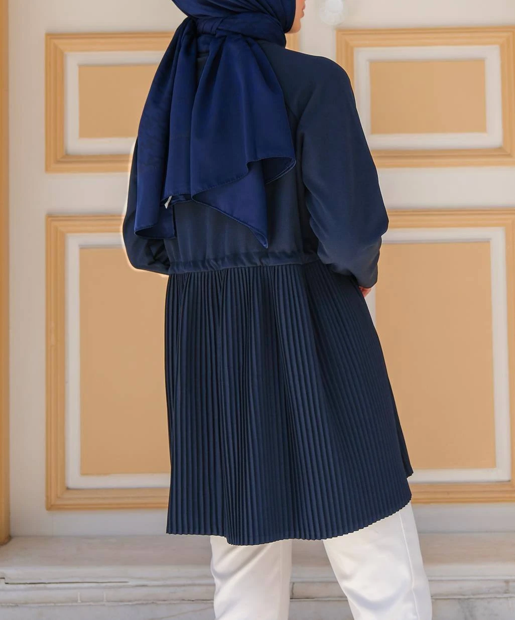 Piliseli Lacivert Gömlek