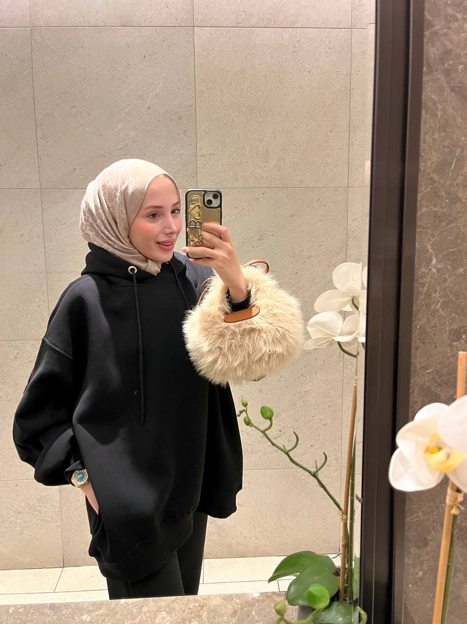 Kapüşonlu Siyah Sweatshirt