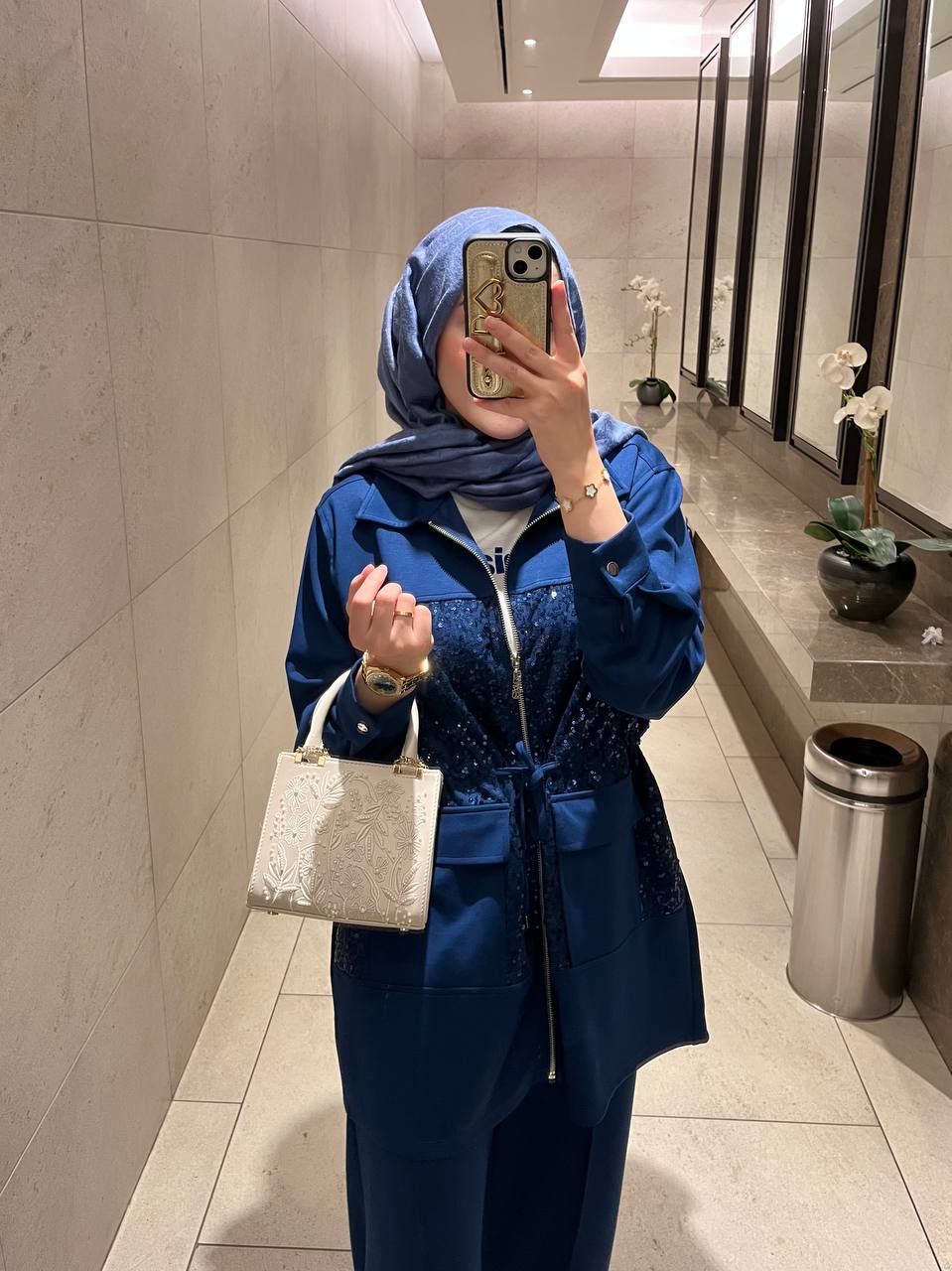 Payet Garni Detaylı Lacivert Takım