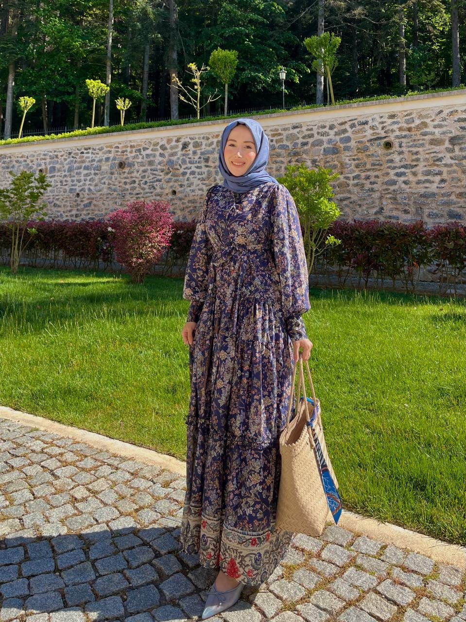 Desenli Yaka Detaylı Lacivert Elbise