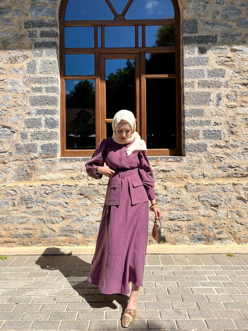 Beliza Seyyar Kemerli Gül Kurusu Elbise