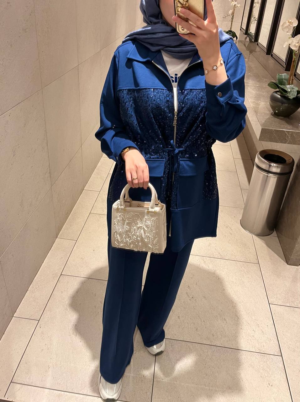 Payet Garni Detaylı Lacivert Takım