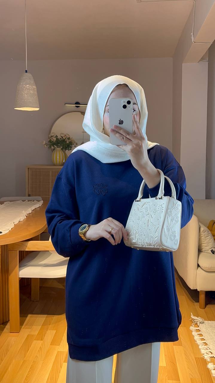 Yonca Detaylı Lacivert Sweatshirt