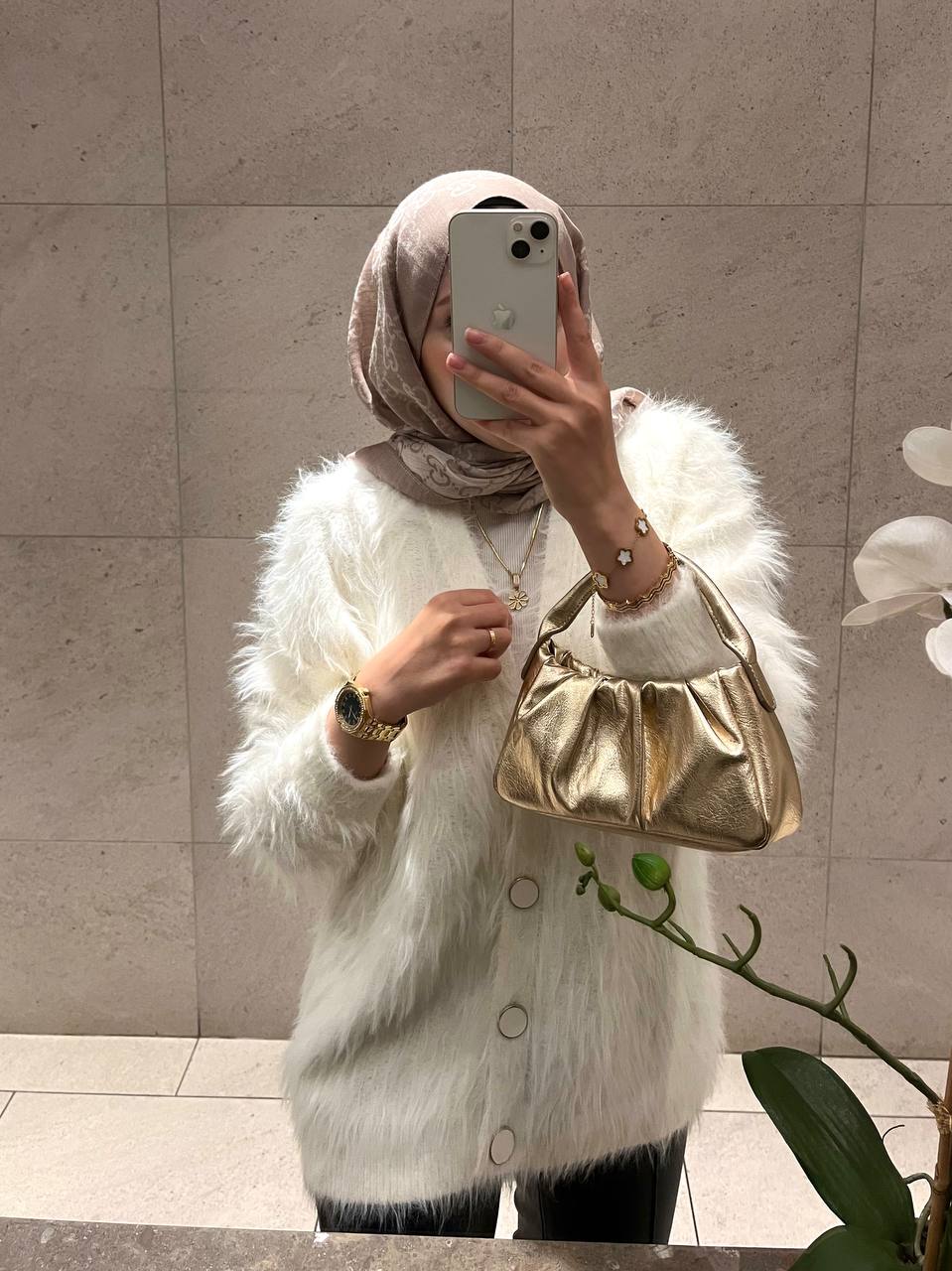 Kristal Peluş Beyaz Hırka