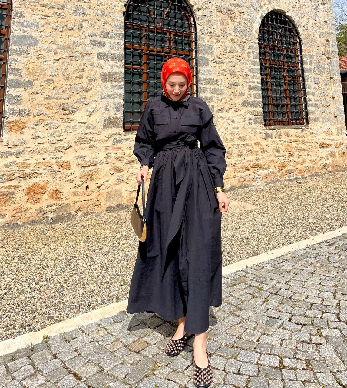 Siyah Etekli Takım