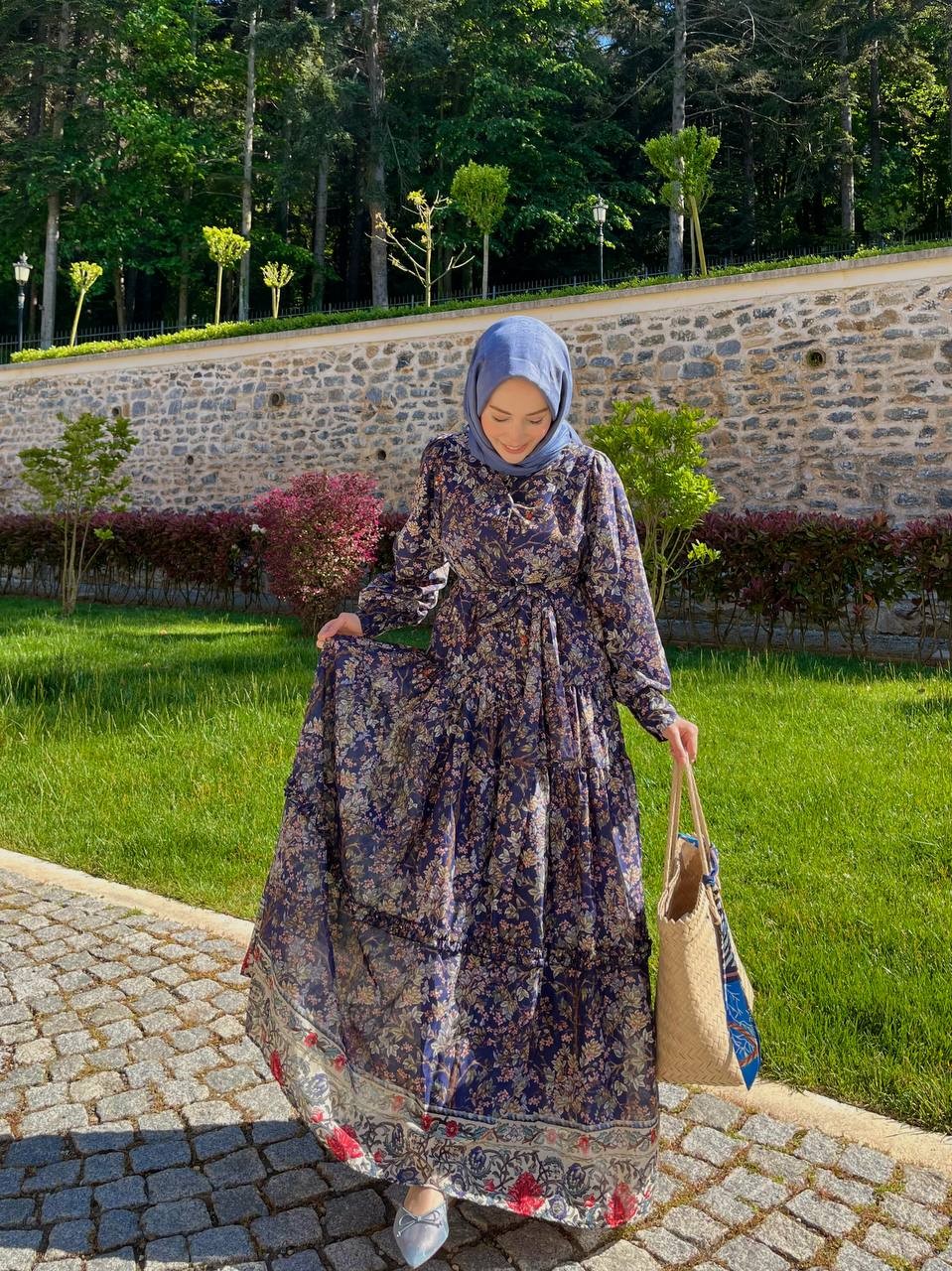 Desenli Yaka Detaylı Lacivert Elbise