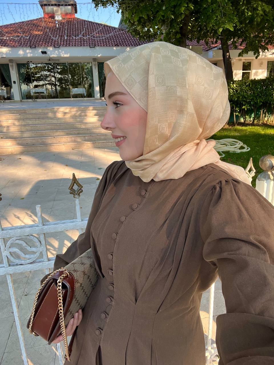Belden Oturtmalı Keten Takım