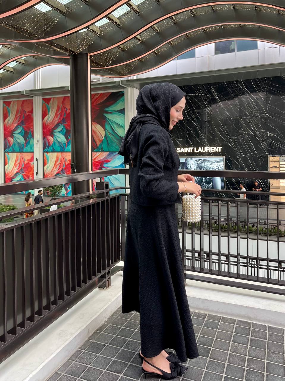 Armoni Kaşe Etekli Siyah Takım