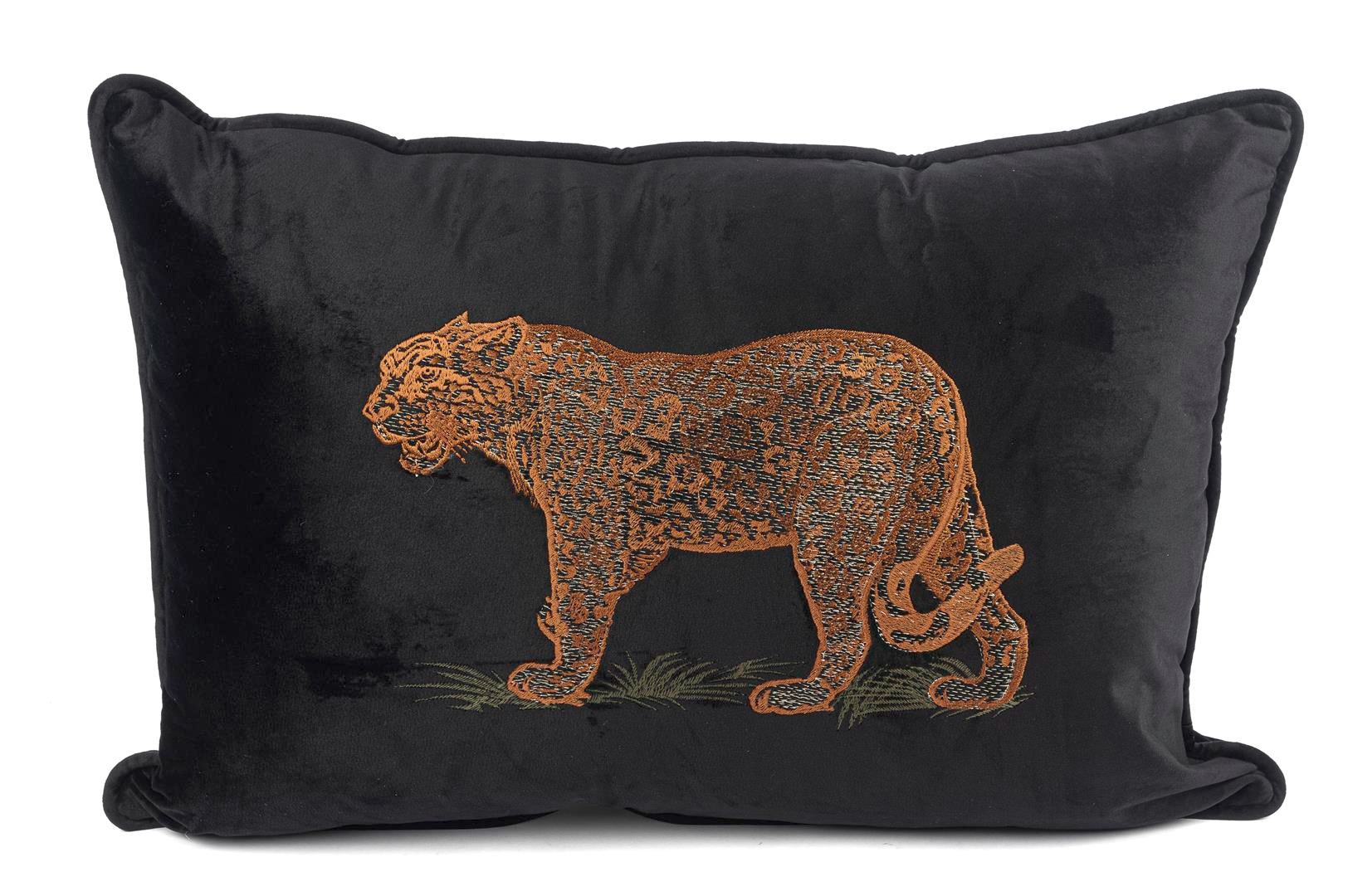 LEOPAR NAKIŞLI SİYAH KADİFE YASTIK 40X60