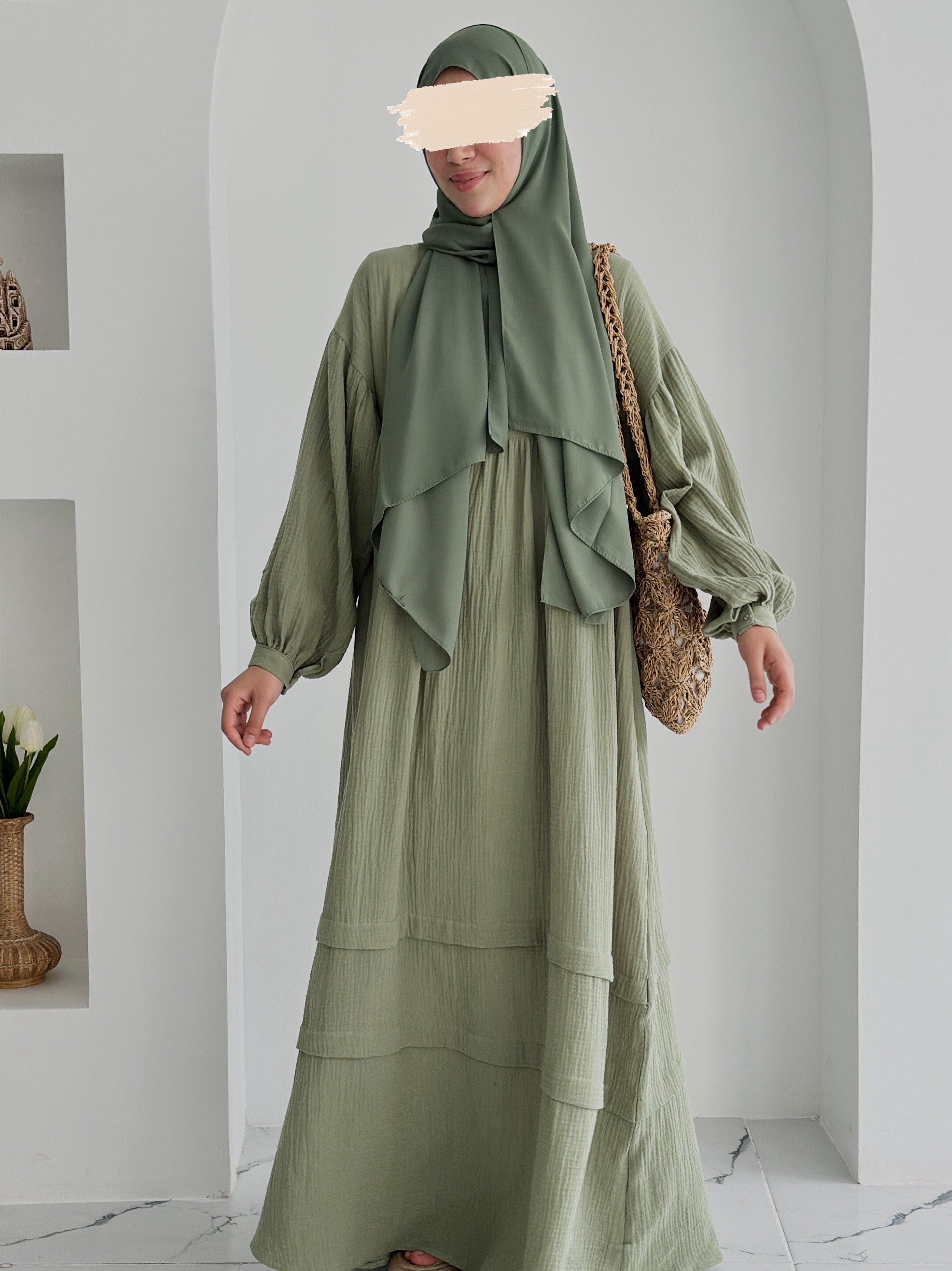 FARAH MÜSLİN ÇAĞLA