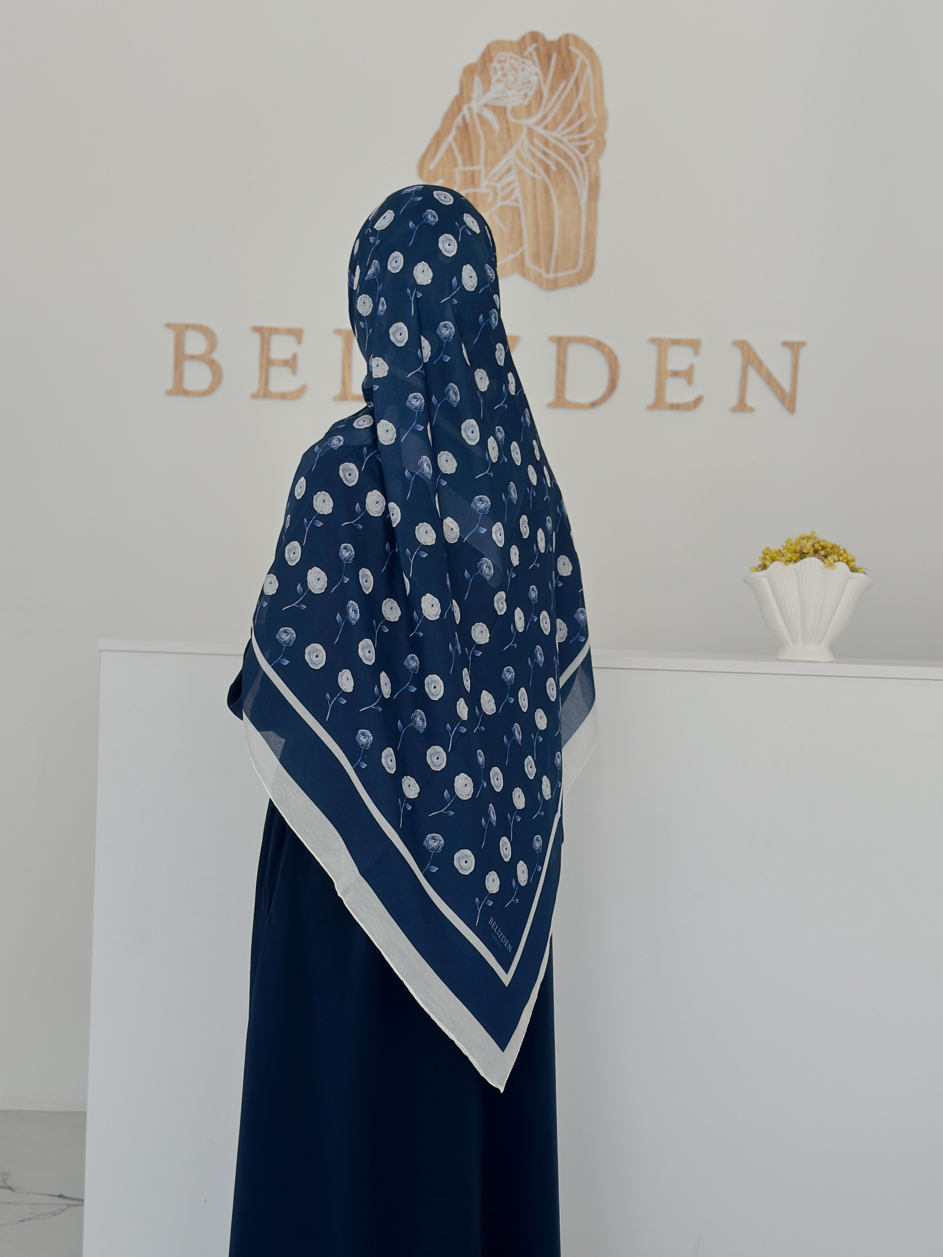 140x140 COTTON EŞARP GÜL - LACİVERT GÜL 