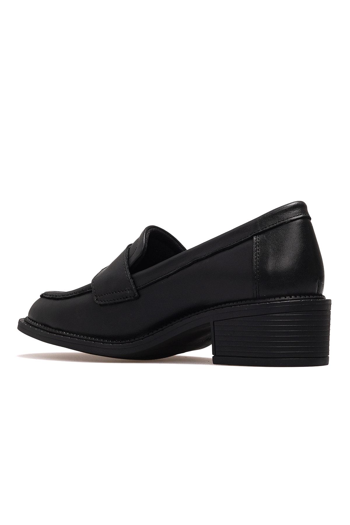 Kadın Hakiki Deri Topuklu Loafer Günlük Ayakkabı D25KA-7210 Z - SİYAH