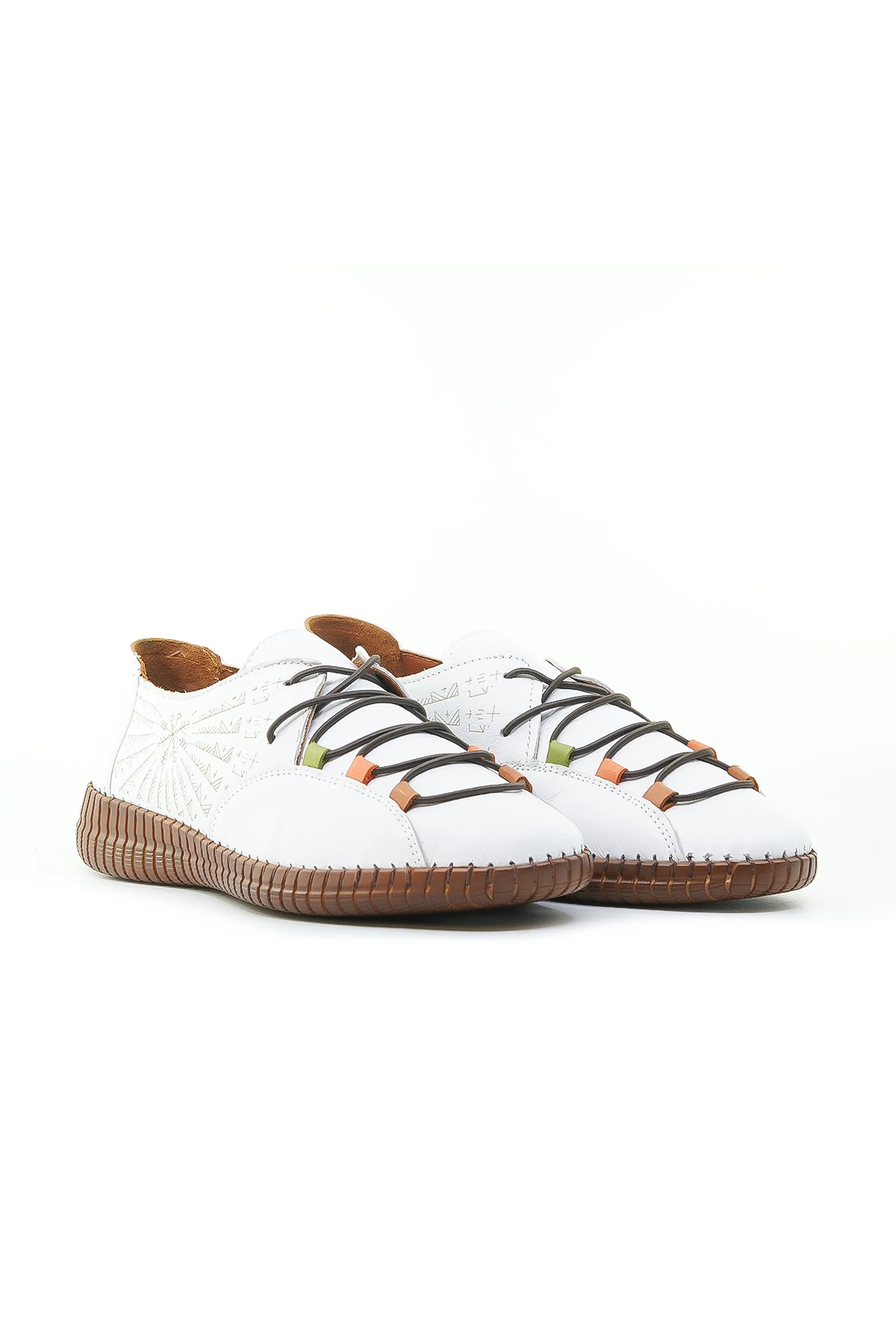 Venüs Kadın Hakiki Deri Casual Günlük Ayakkabı (36-40) 24370001Y Z - BEYAZ