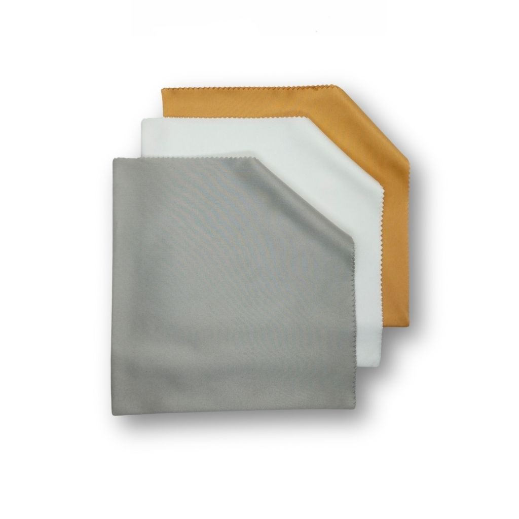 1 ADET BÜYÜK BOY GÖZLÜK TEMİZLEME BEZİ (30x30)