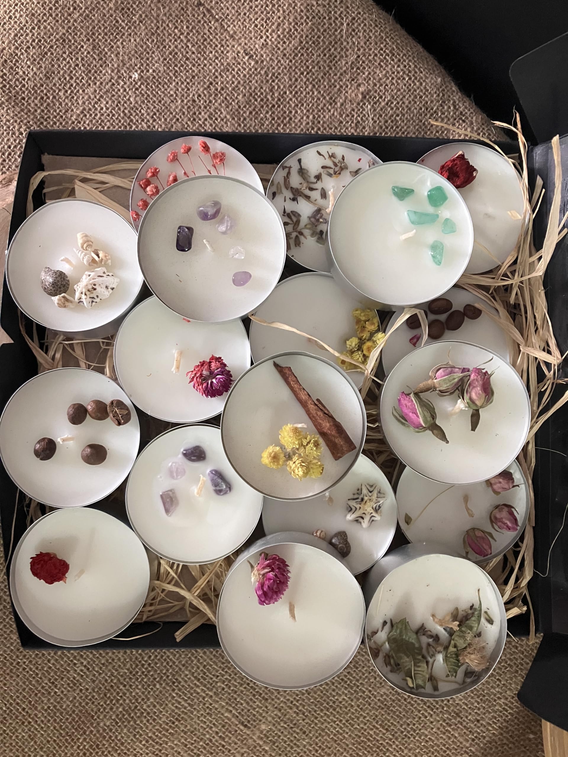 18'li XXL tealight soya mumu,normalden 4 kat büyük,72 Tealight ile eşdeğer,Hediyelik doğal soya mumu,48 gr, 16 saat yanma süresi,Tarçın,Kahve,Sandal ağacı kokulu