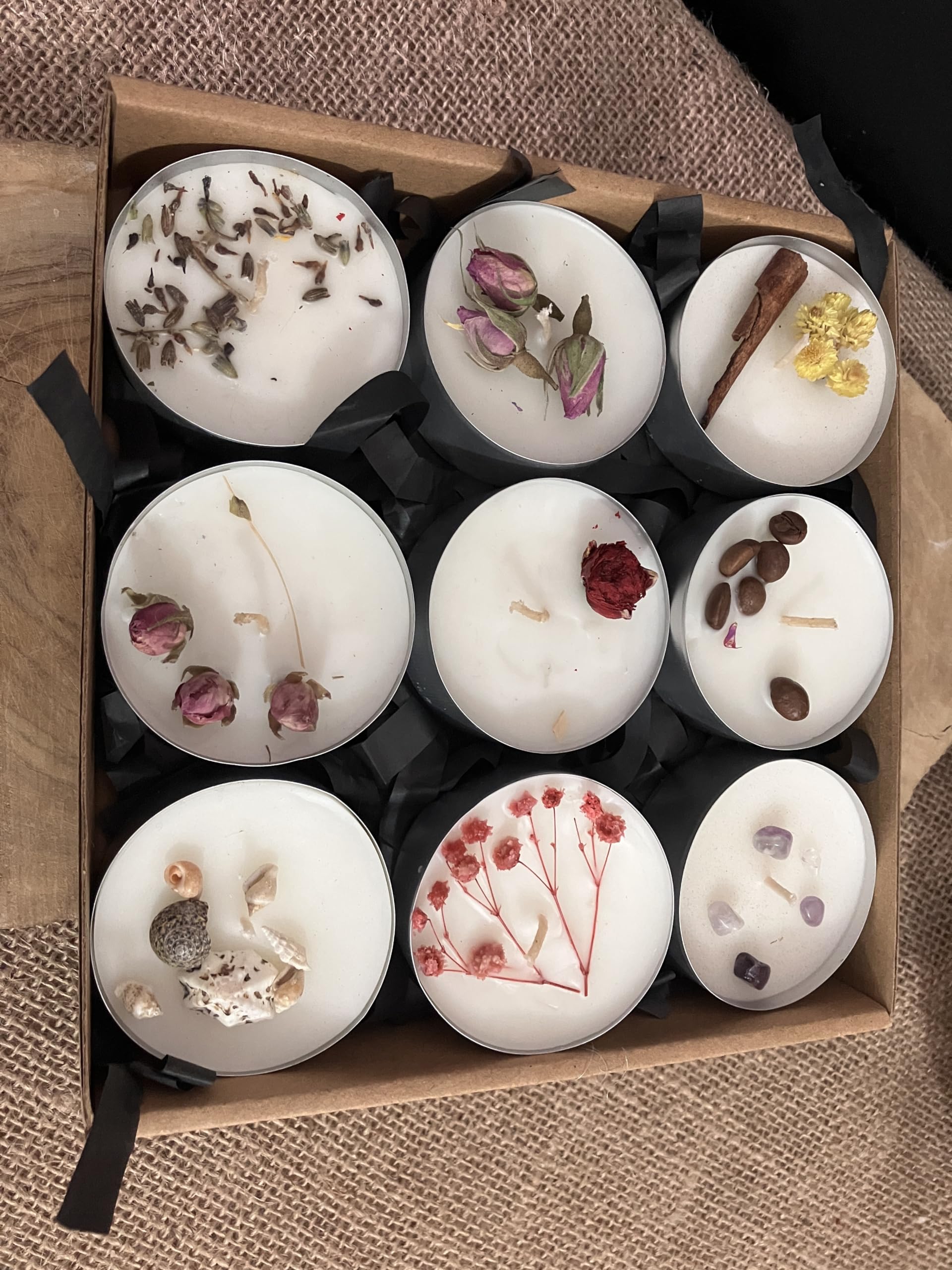 XL Boy Tealight Soya Mum – 9’lu Bundle (36 Normal Tealight Eşdeğer) – Tarçın, Mandalina, Sandal Ağacı Kokulu – 14 Saat Yanma Süresi – Doğal & El Yapımı Kokulu Mum