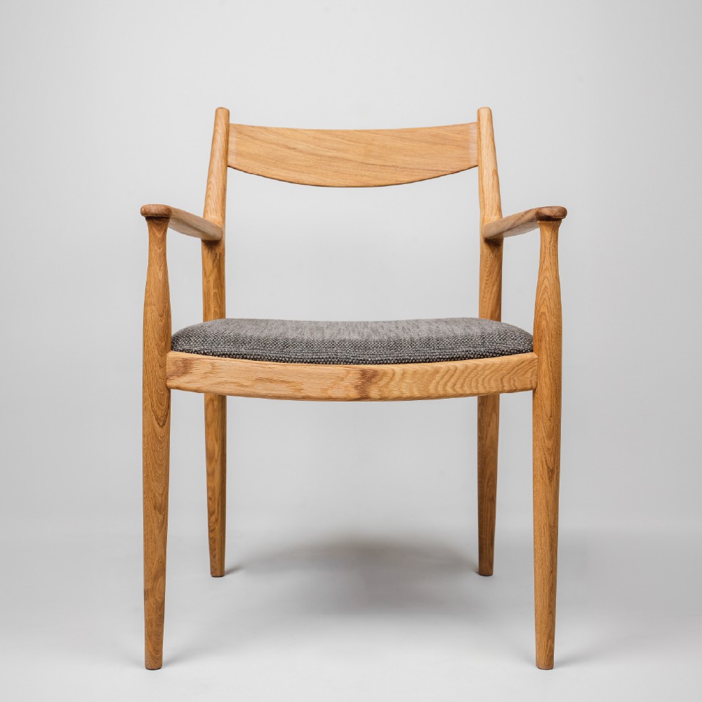 Frame Kolçaklı Sandalye