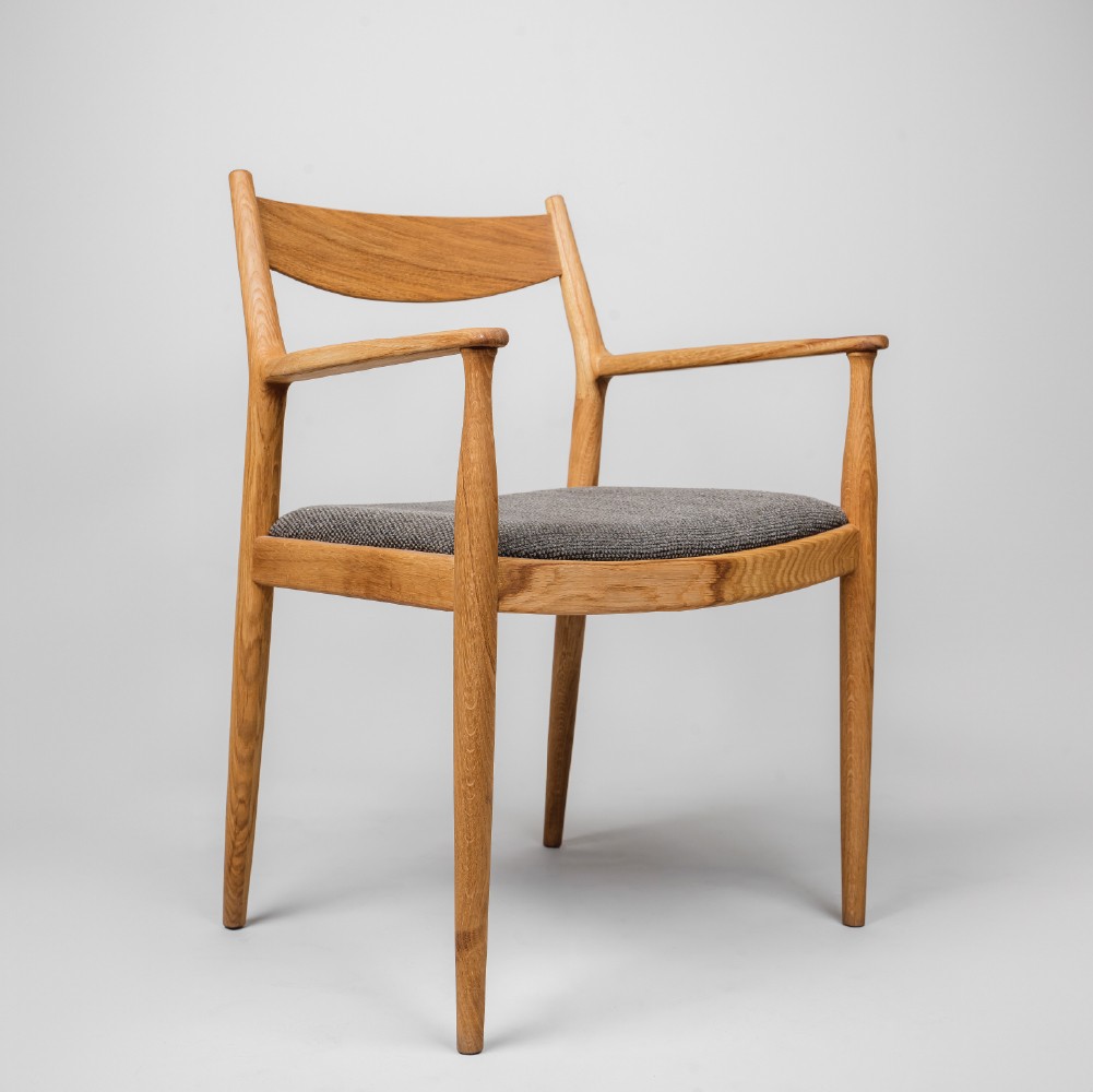 Frame Kolçaklı Sandalye