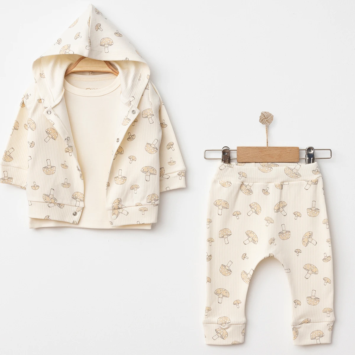 Kapüşonlu 3'lü Takım - Krem