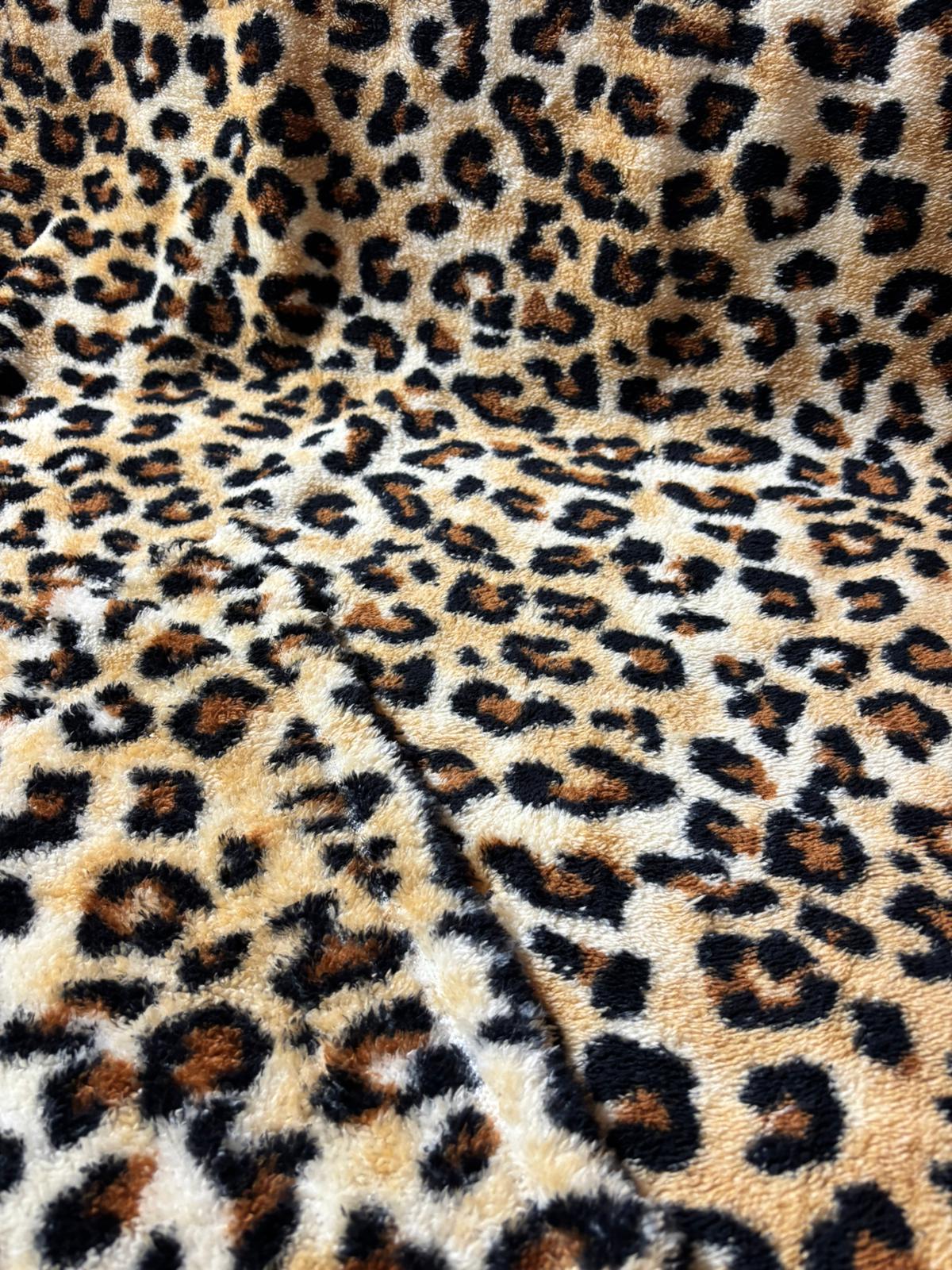 Çift Yüzlü Leopar Desenli Wellsoft Peluş Kumaş – 185 cm En | 250 GSM | Yumuşak Doku 