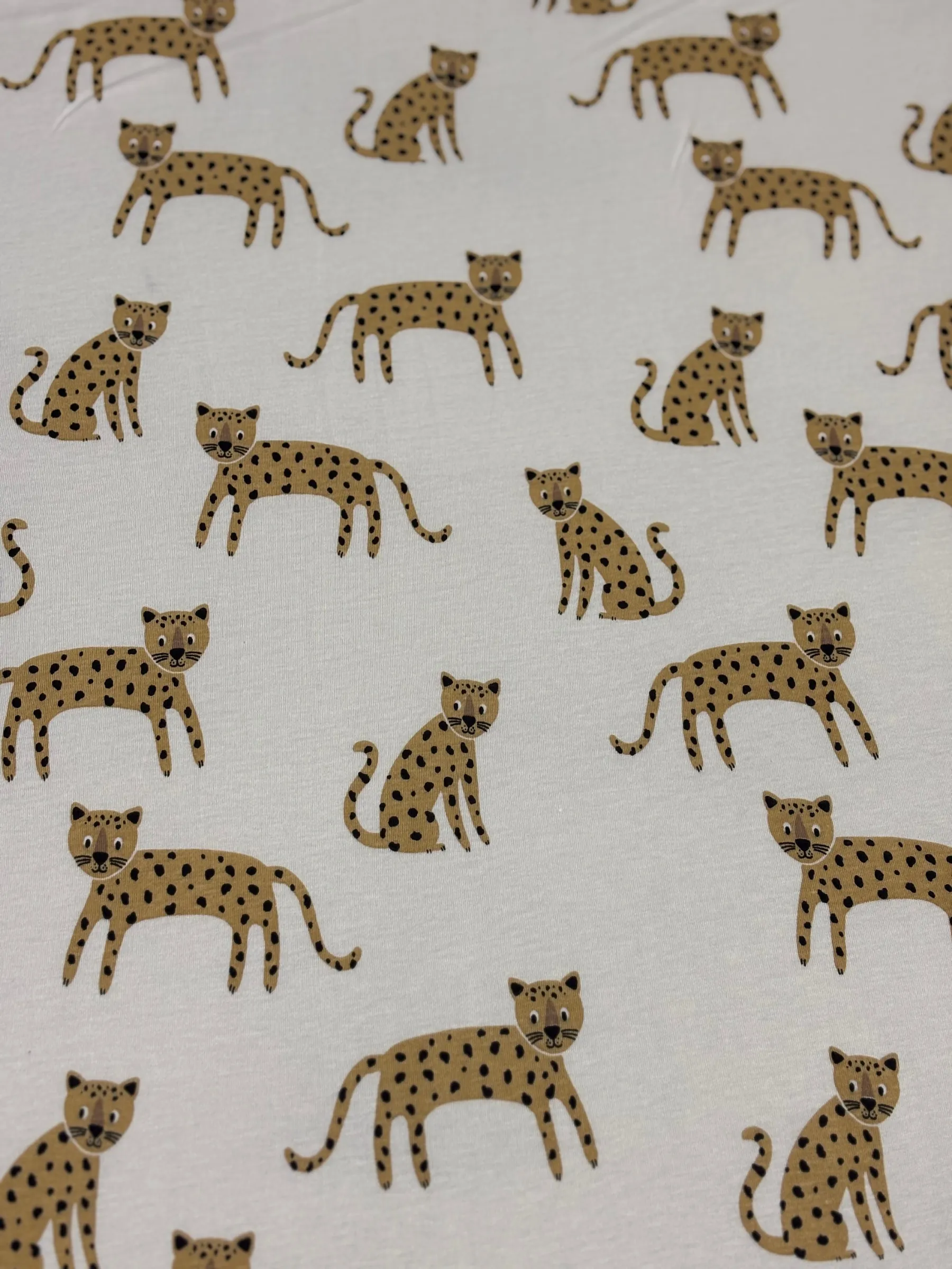 Leopar Desen %100 Pamuk Süprem Kumaş 30/1 - En 165 cm