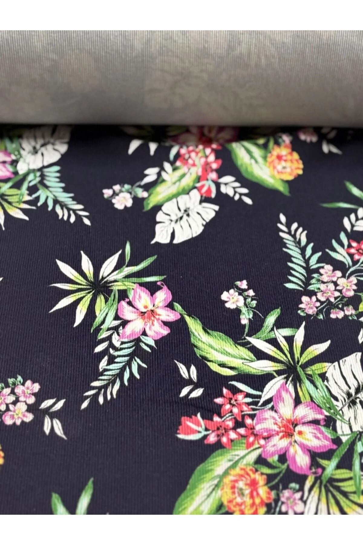 Çiçek Baskılı Kaşkorse Kumaş %95 Pamuk %5 Elastan Esnek, Yumuşak ve Şık 115 cm En