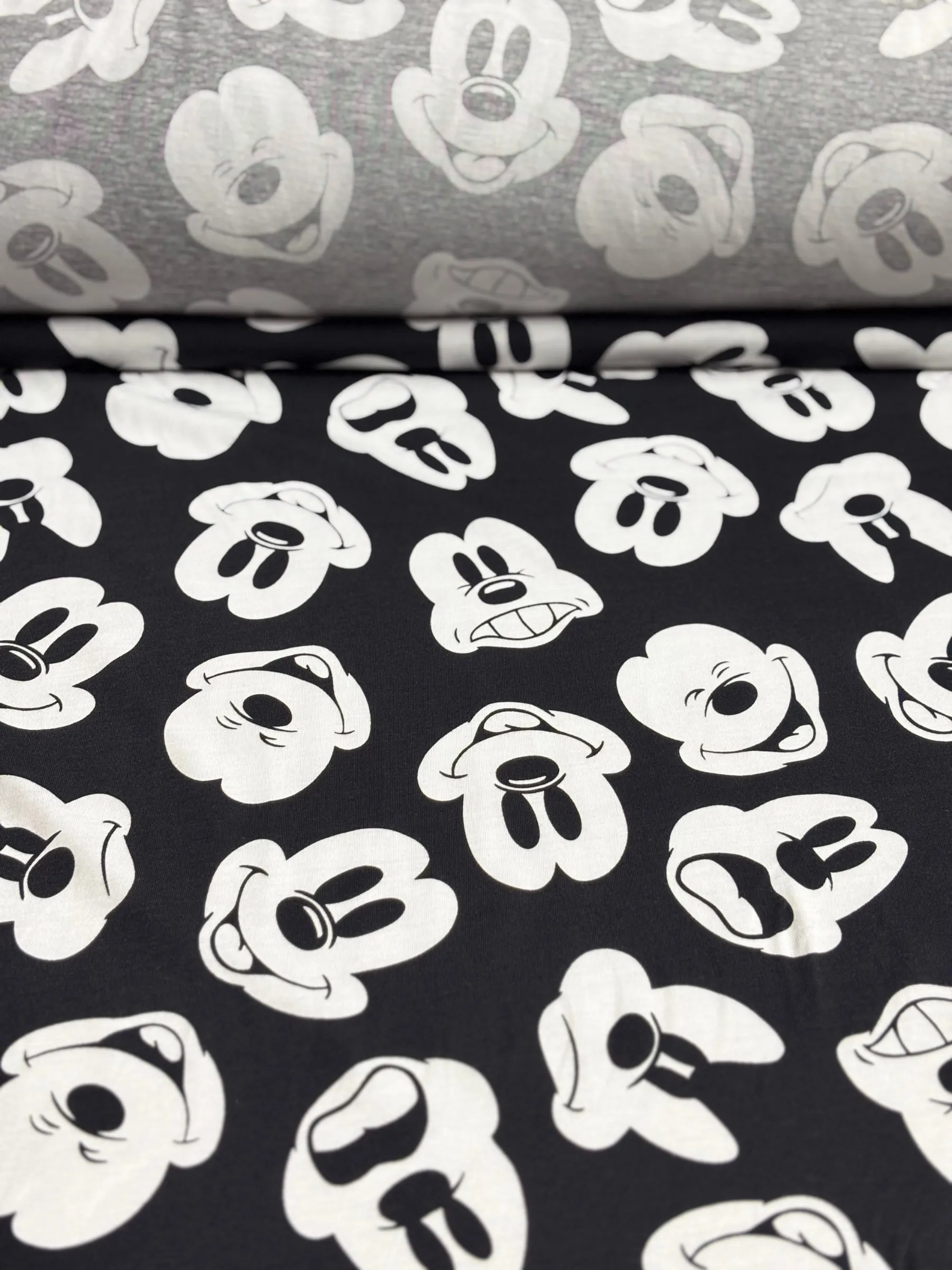 Sevimli Karakter Desenli %100 Pamuk Süprem Kumaş - 180 cm En