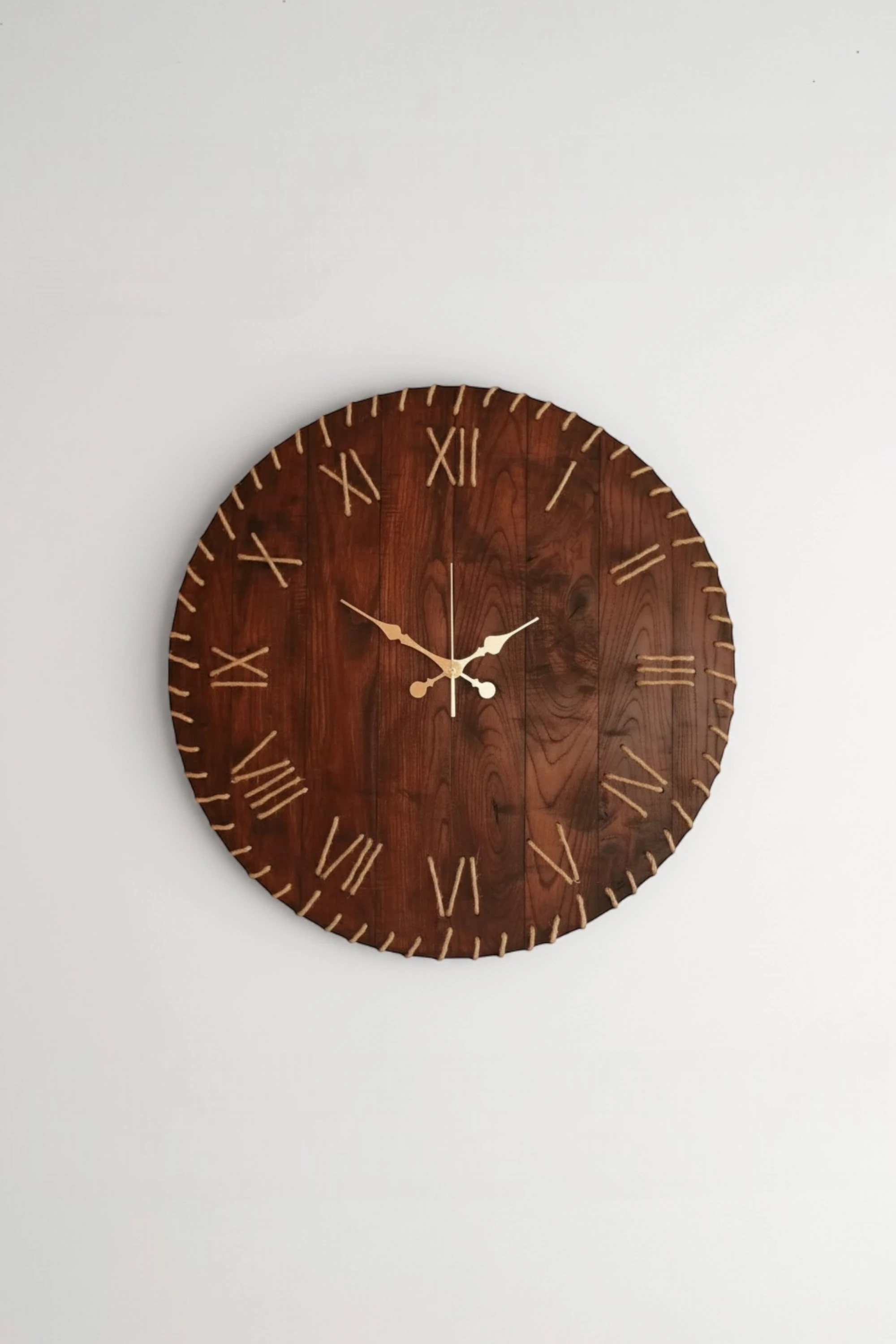 Udan Halatlı Ahşap Duvar Saati