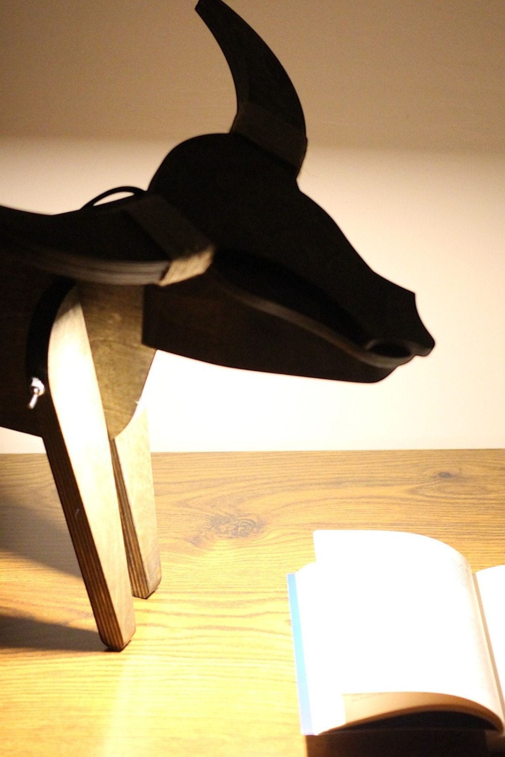 Oxlamp Ahşap Masa Lambası