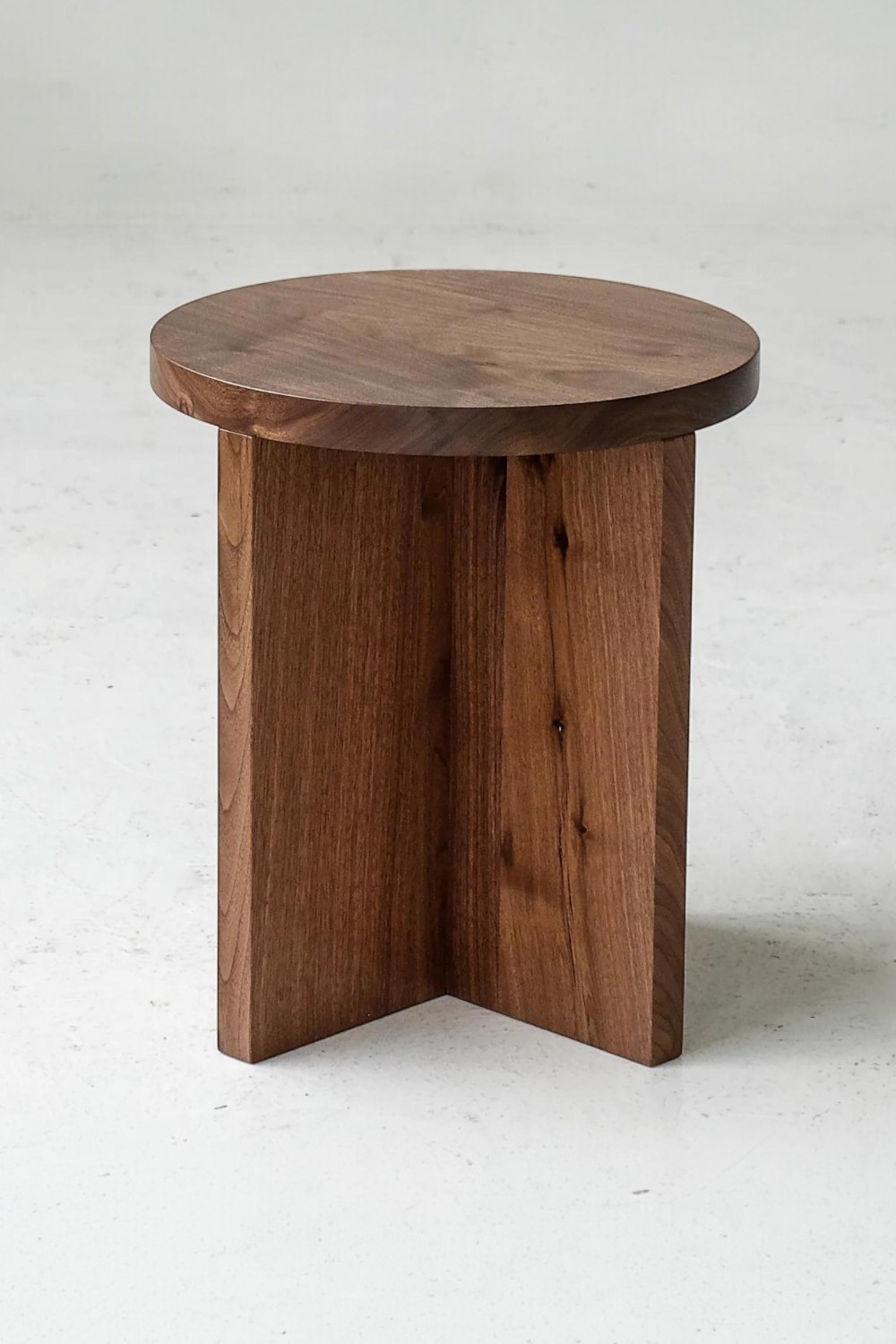 Sarp Handmade Solid Beech Wood Round Side Table and Stool