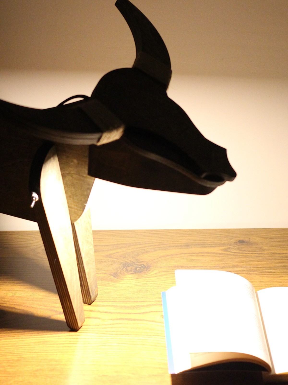 Oxlamp Ahşap Masa Lambası