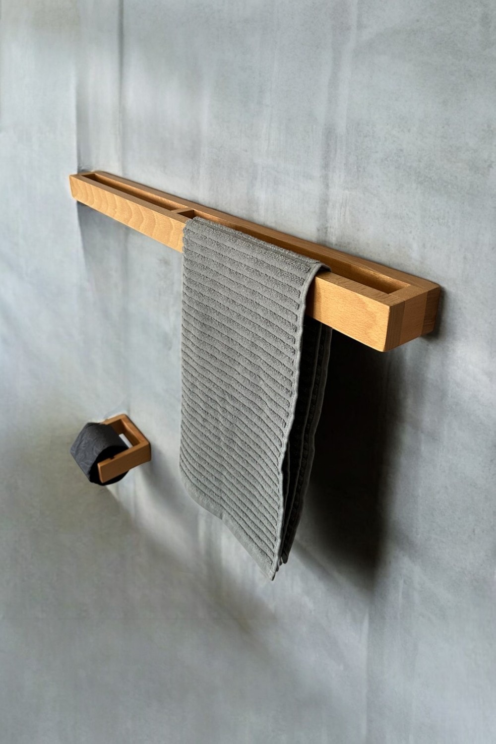 Handmade Solid Wood Bathroom Set - Walnut