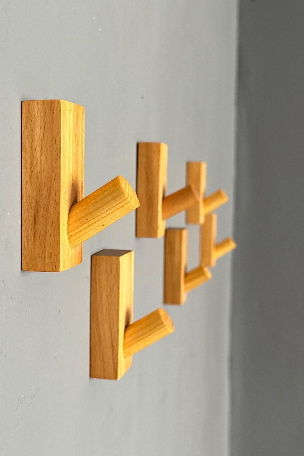 Zeng Wooden Wall Hanger