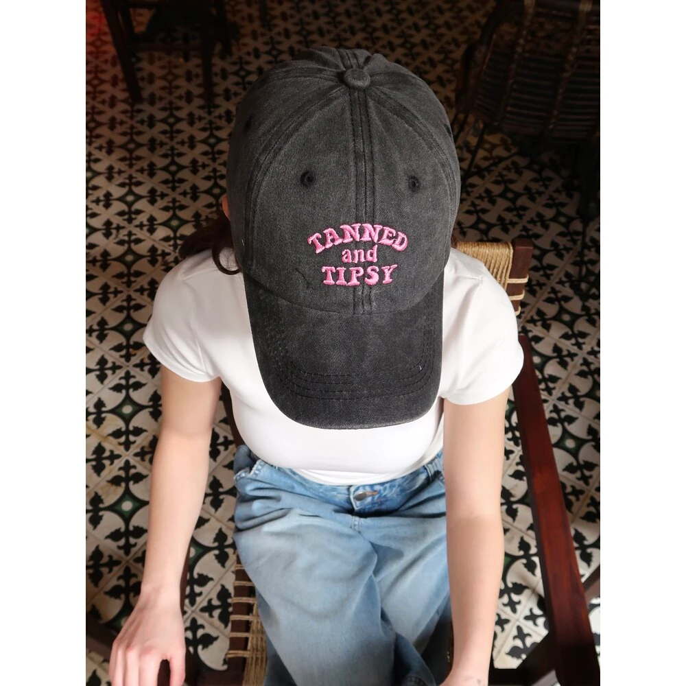 “Bronz ve Sarhoş” Yazı Nakışlı Beyzb Şapka