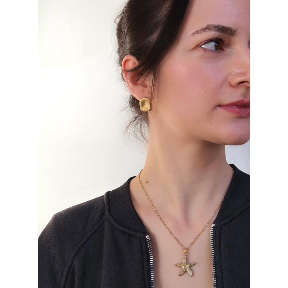 Mat Görünüm Cerrahi Çelik Çivi Küpe