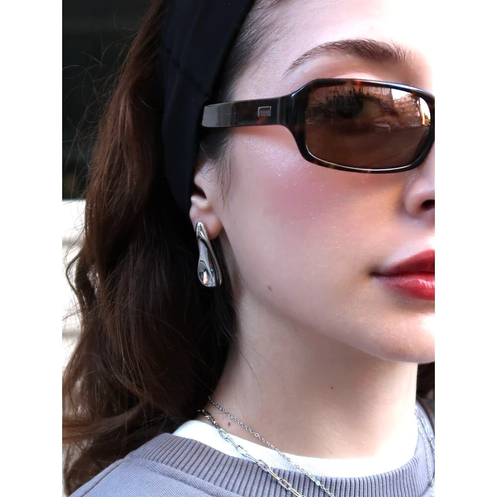 Soyut Dokulu Cerrahi Çelik Çivi Küpe