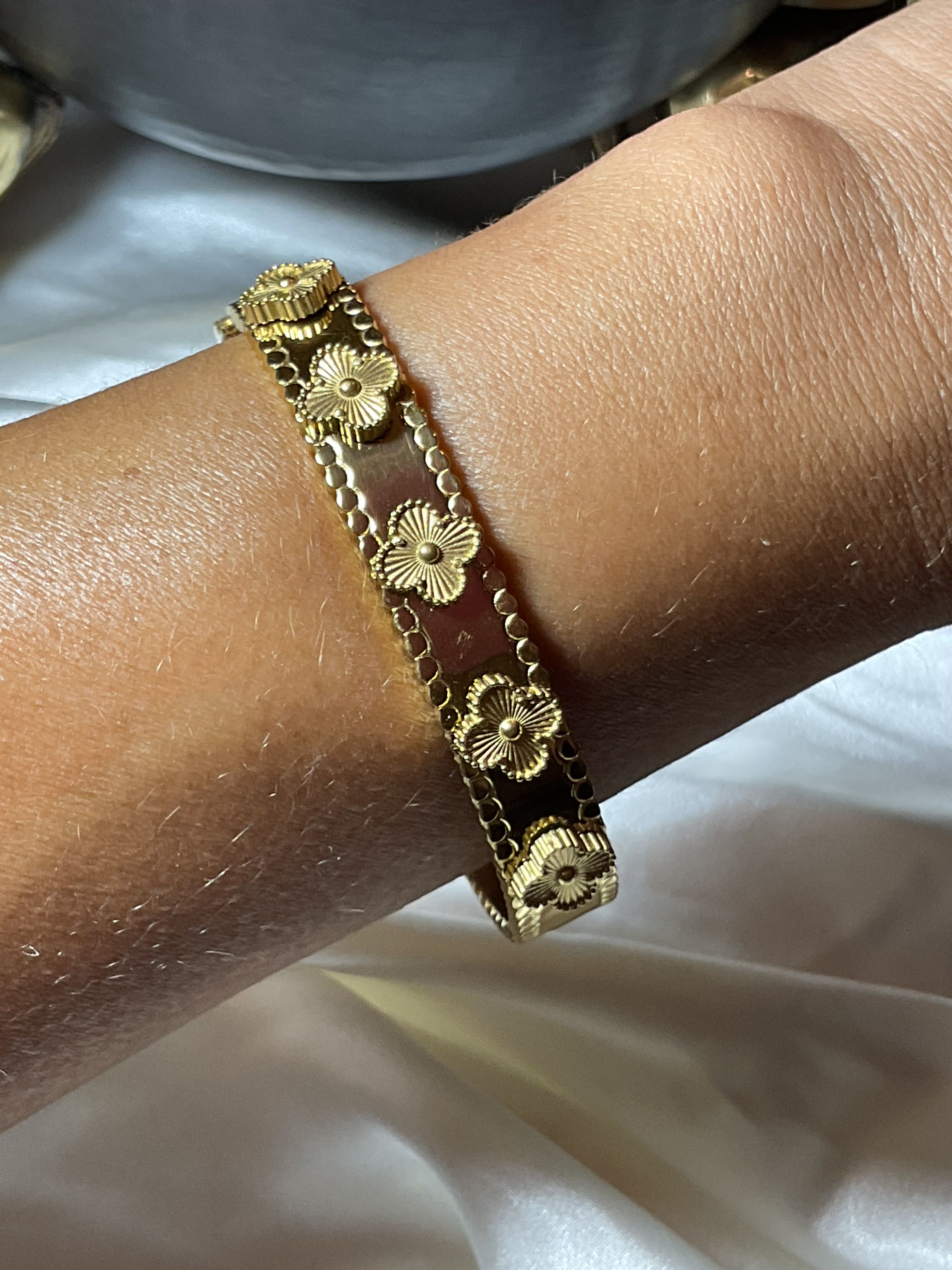 Marka model Çelik gold kelepçe