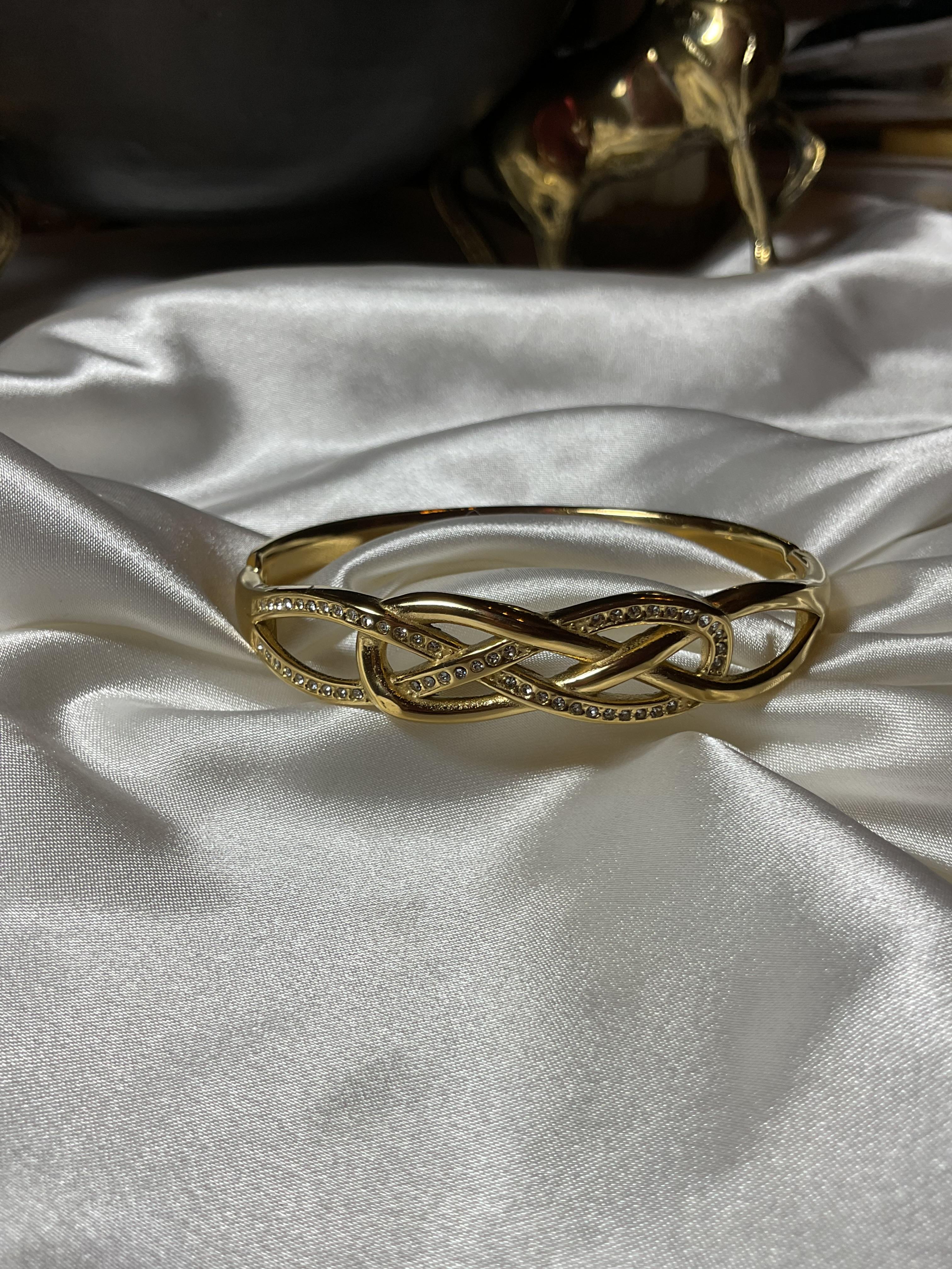 Çelik örgü model taşlı gold kelepçe