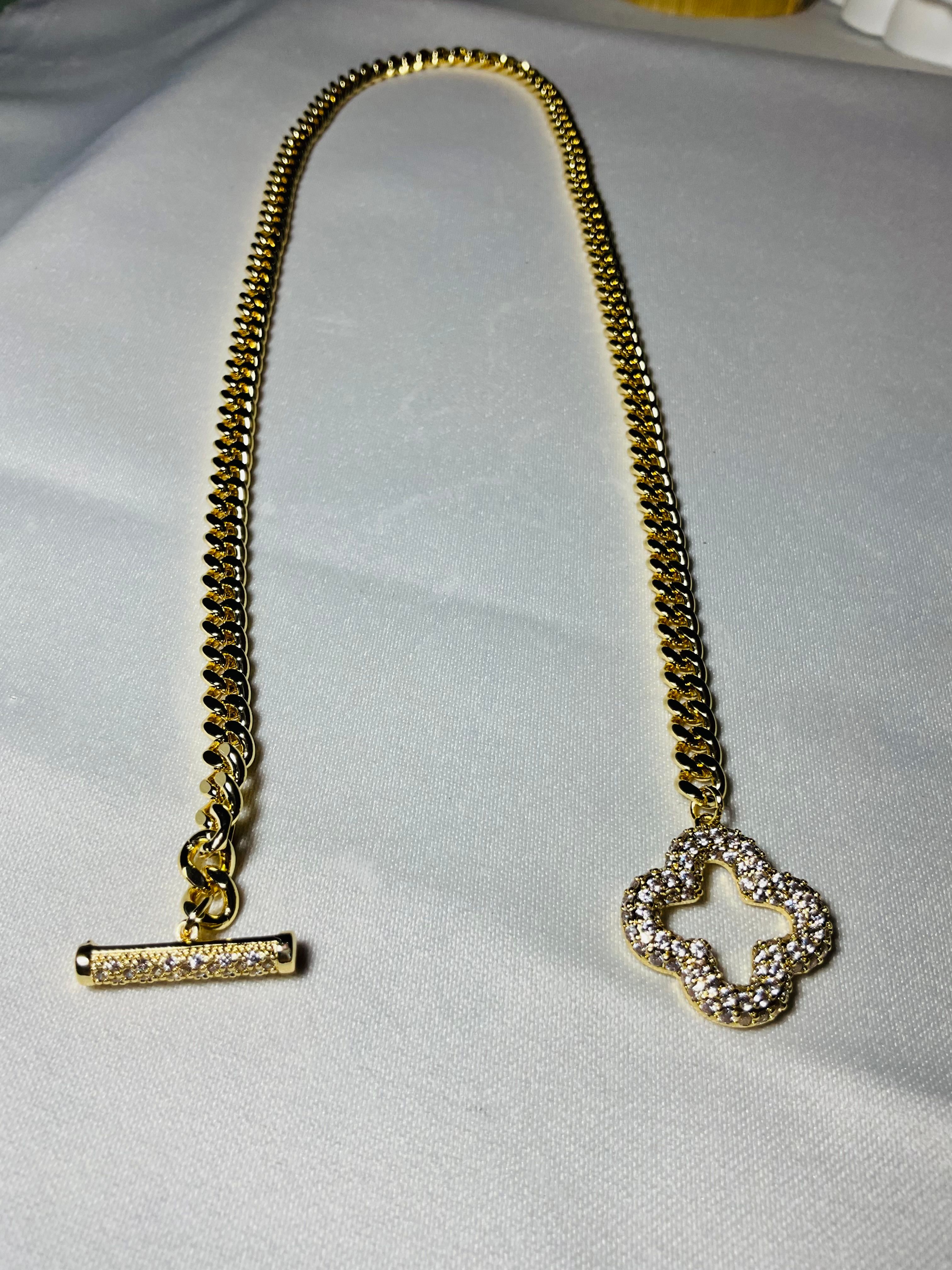VIP Kolye