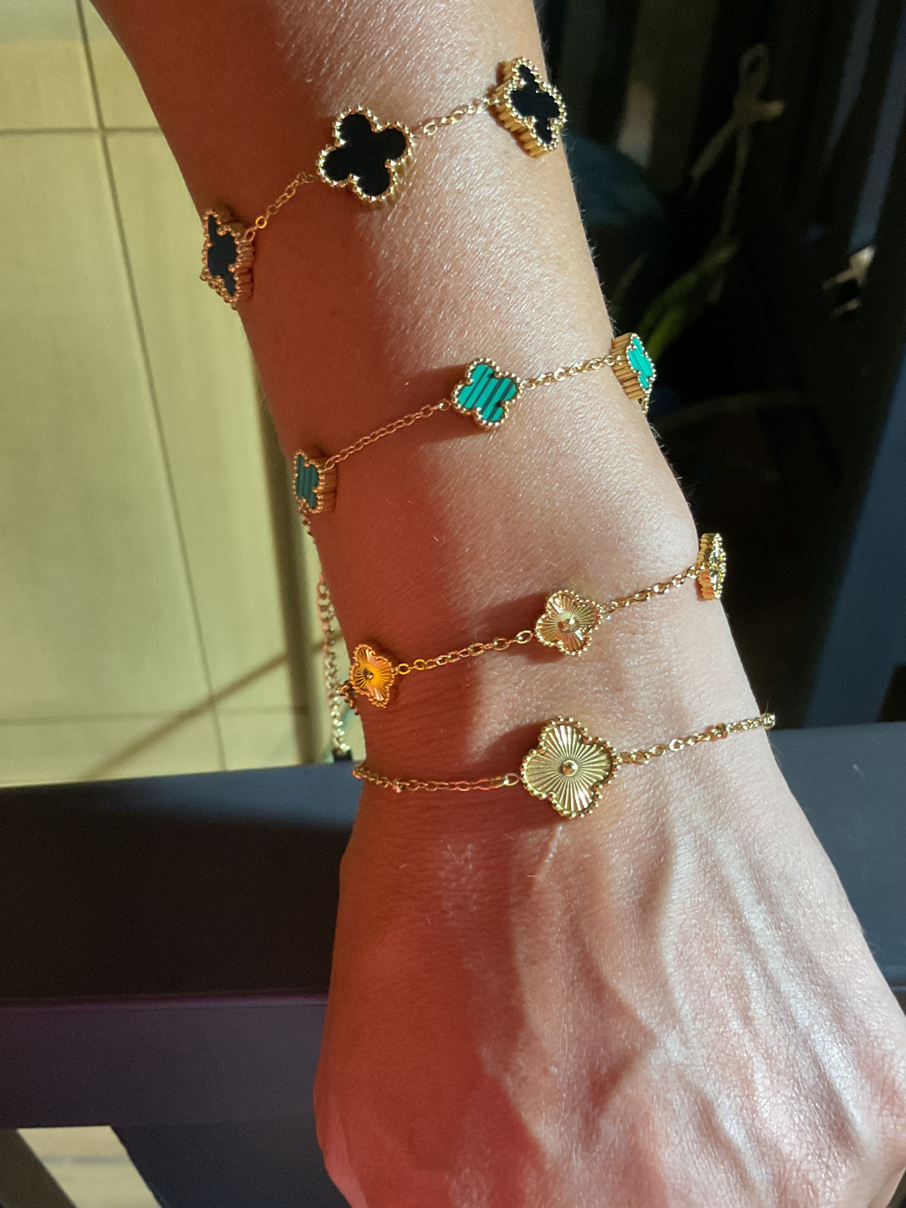 Marka model gold bileklik