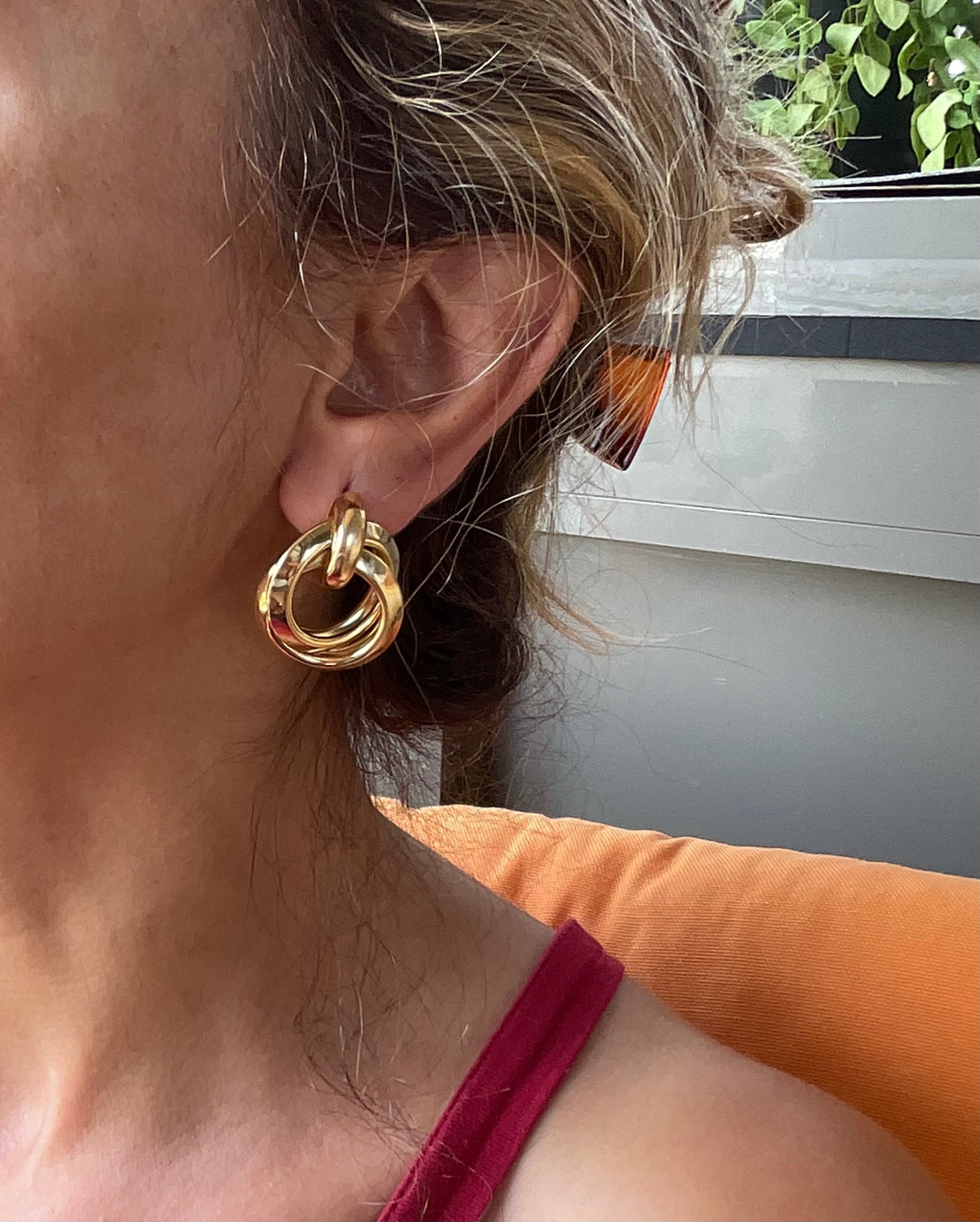 Gold birbirine geçmeli halka küpe