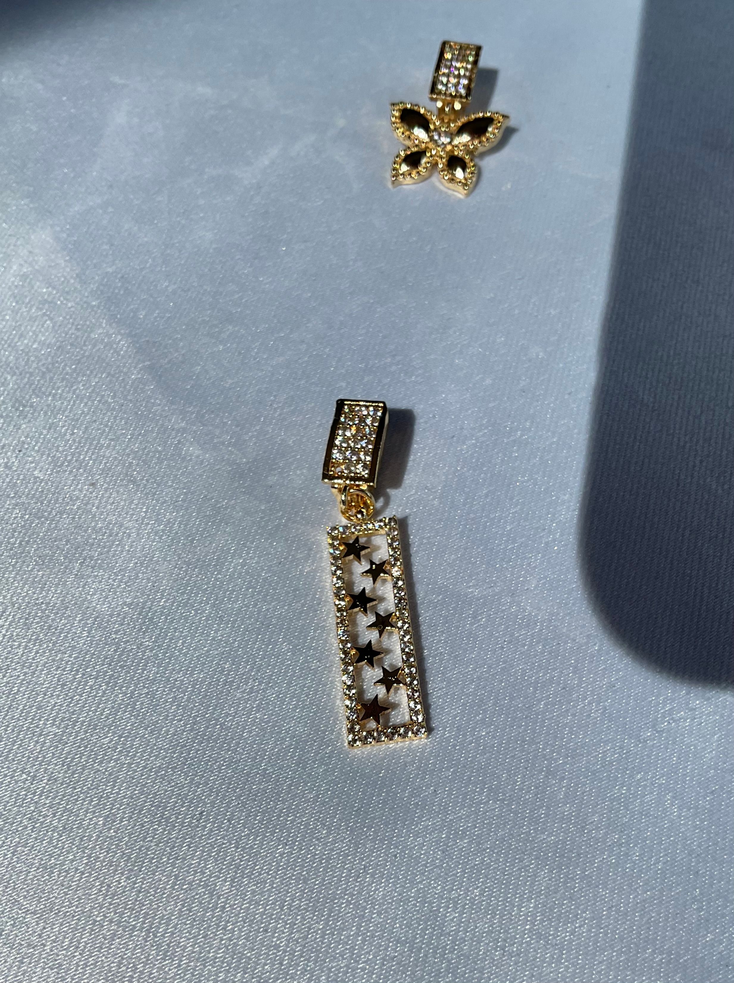 Yıldız detay gold charm
