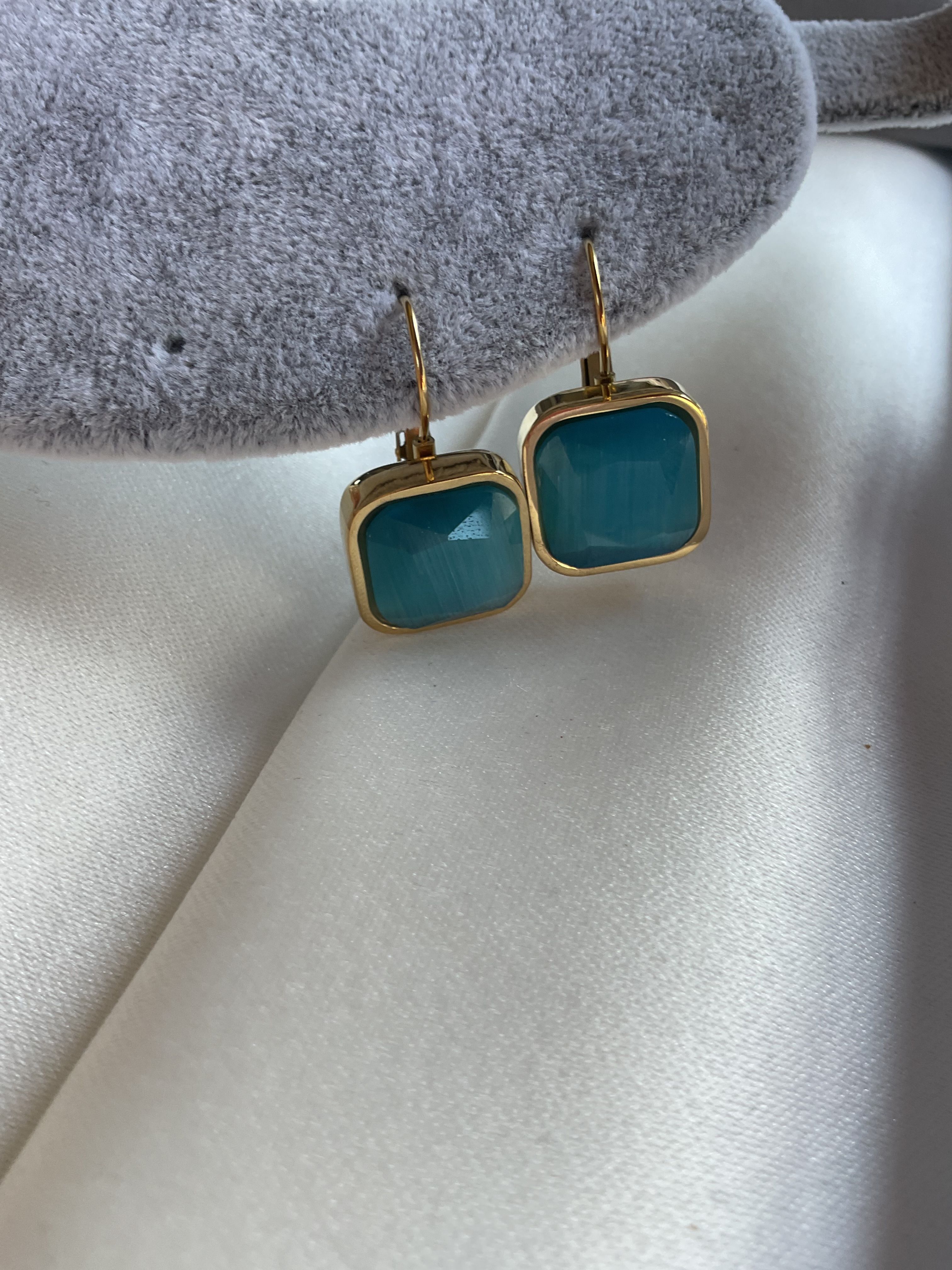 Turkuaz gold kare model küpe