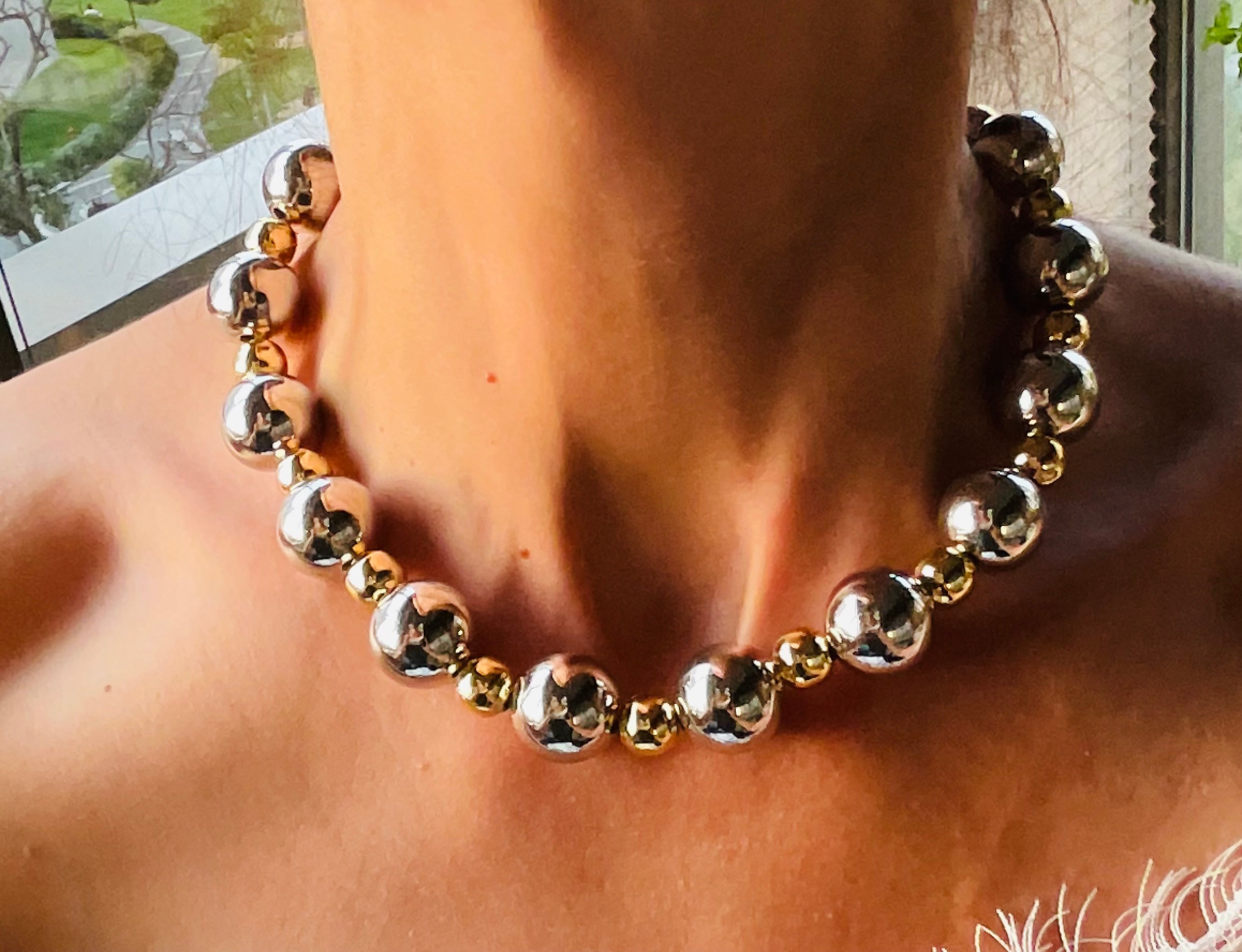 Silver ve gold karışık büyük topçuklu kolye