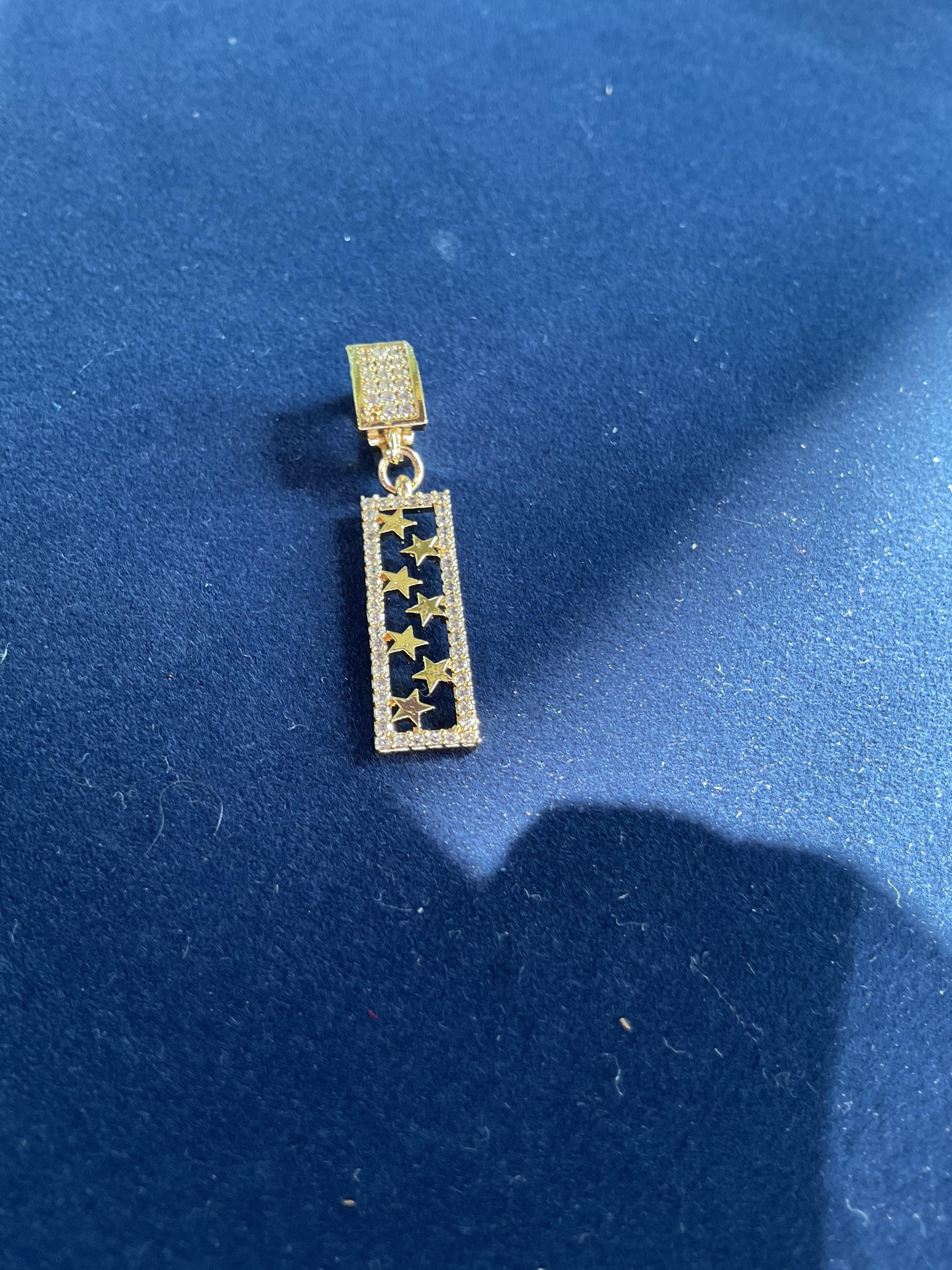 Yıldız detay gold charm