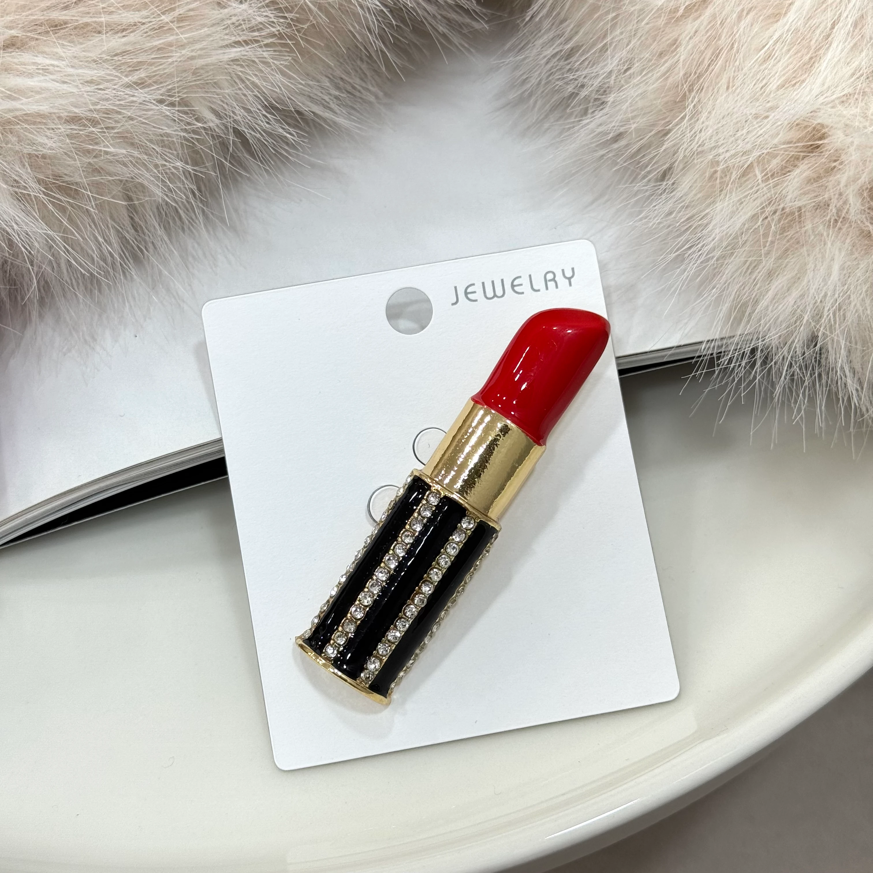 Kırmızı Taşlı Ruj Broş No:51