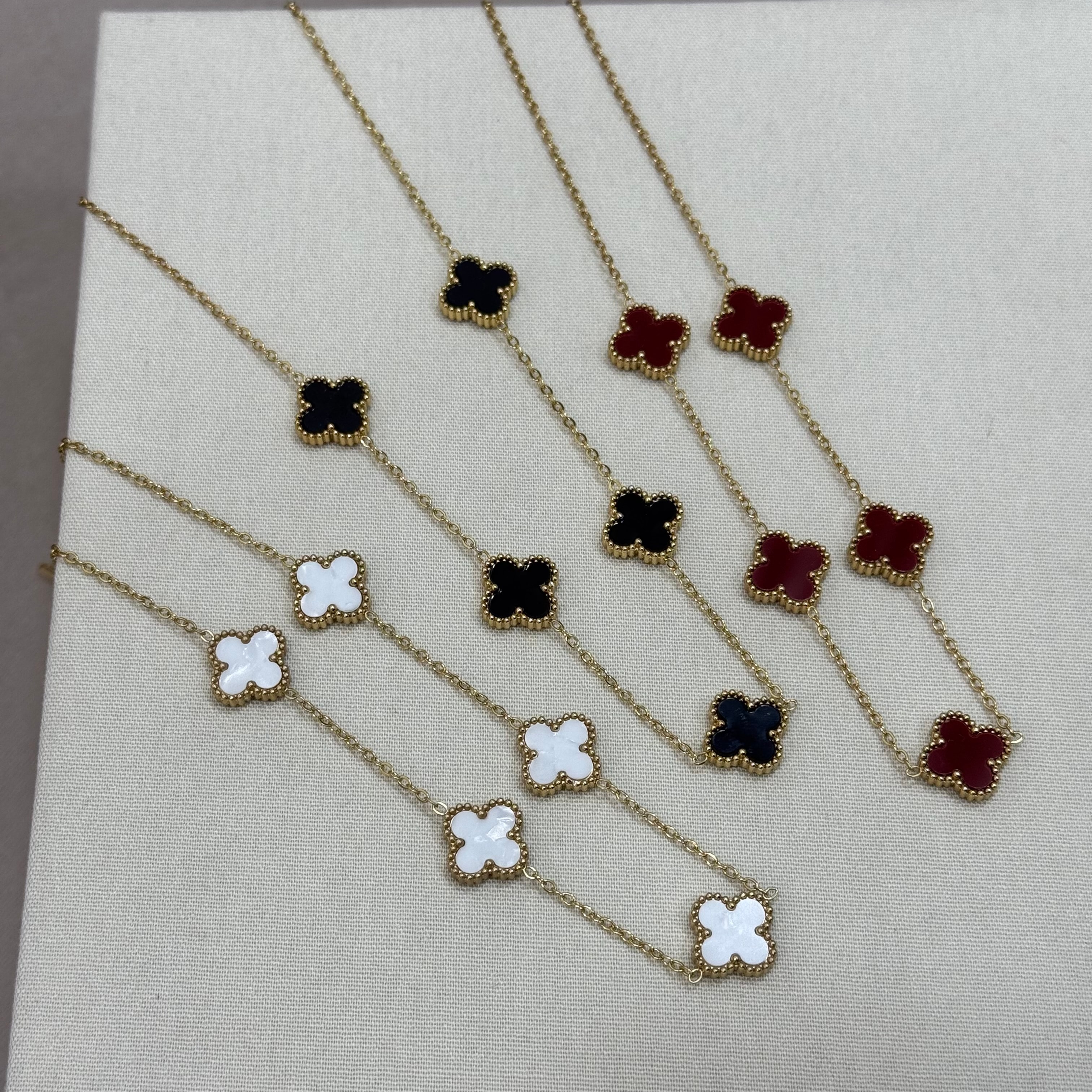 Çelik Bordo Yonca Kolye